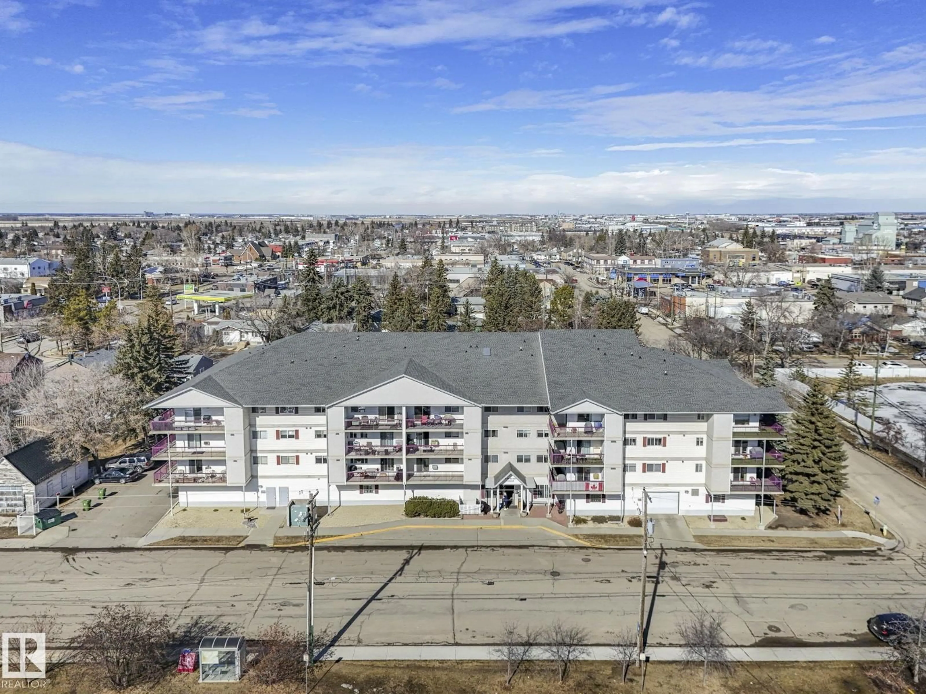 A pic from outside/outdoor area/front of a property/back of a property/a pic from drone, unknown for 101 - 4906 47 AV, Leduc Alberta T9E6R7