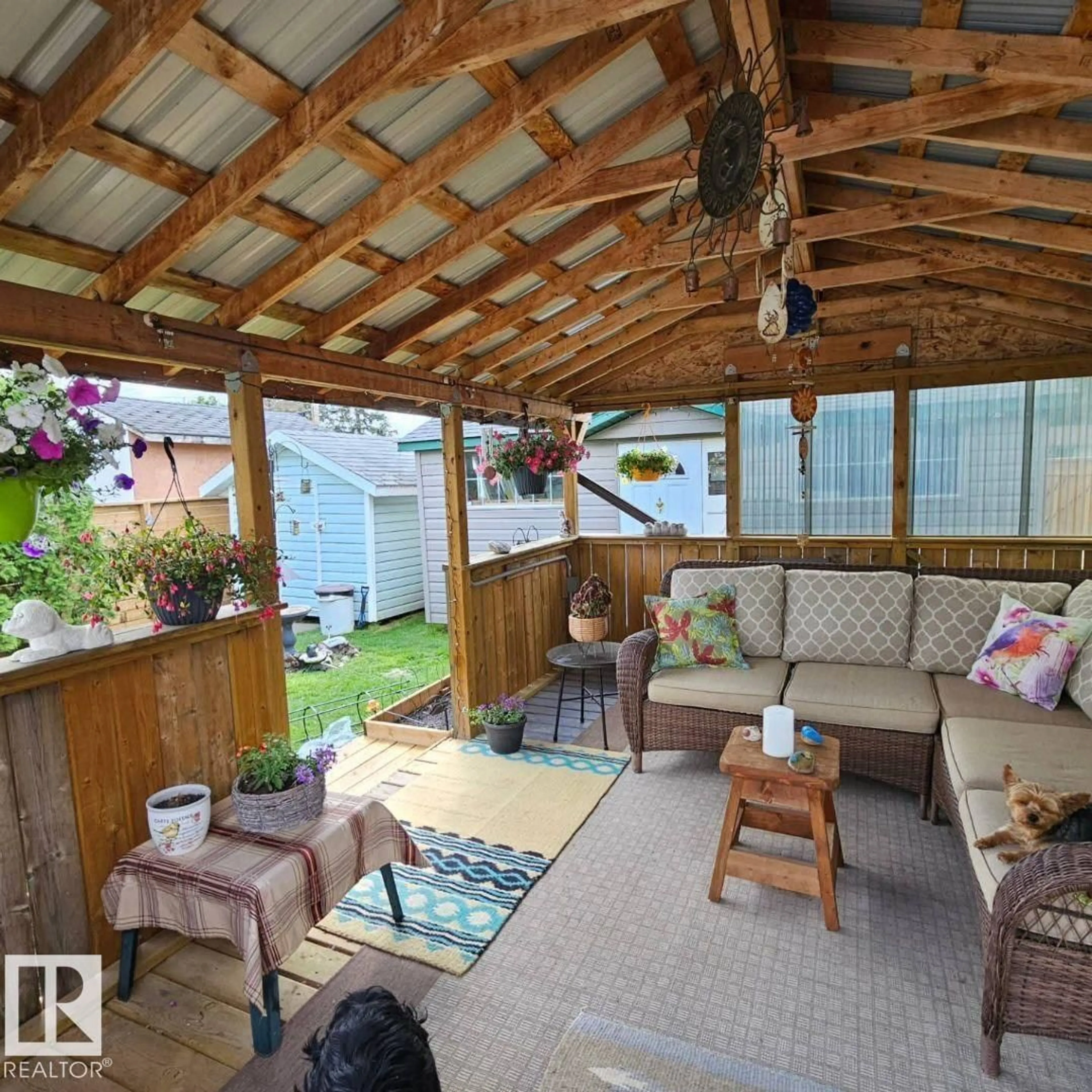 Patio, street for 5326 45 ST, Vegreville Alberta T9C1C5