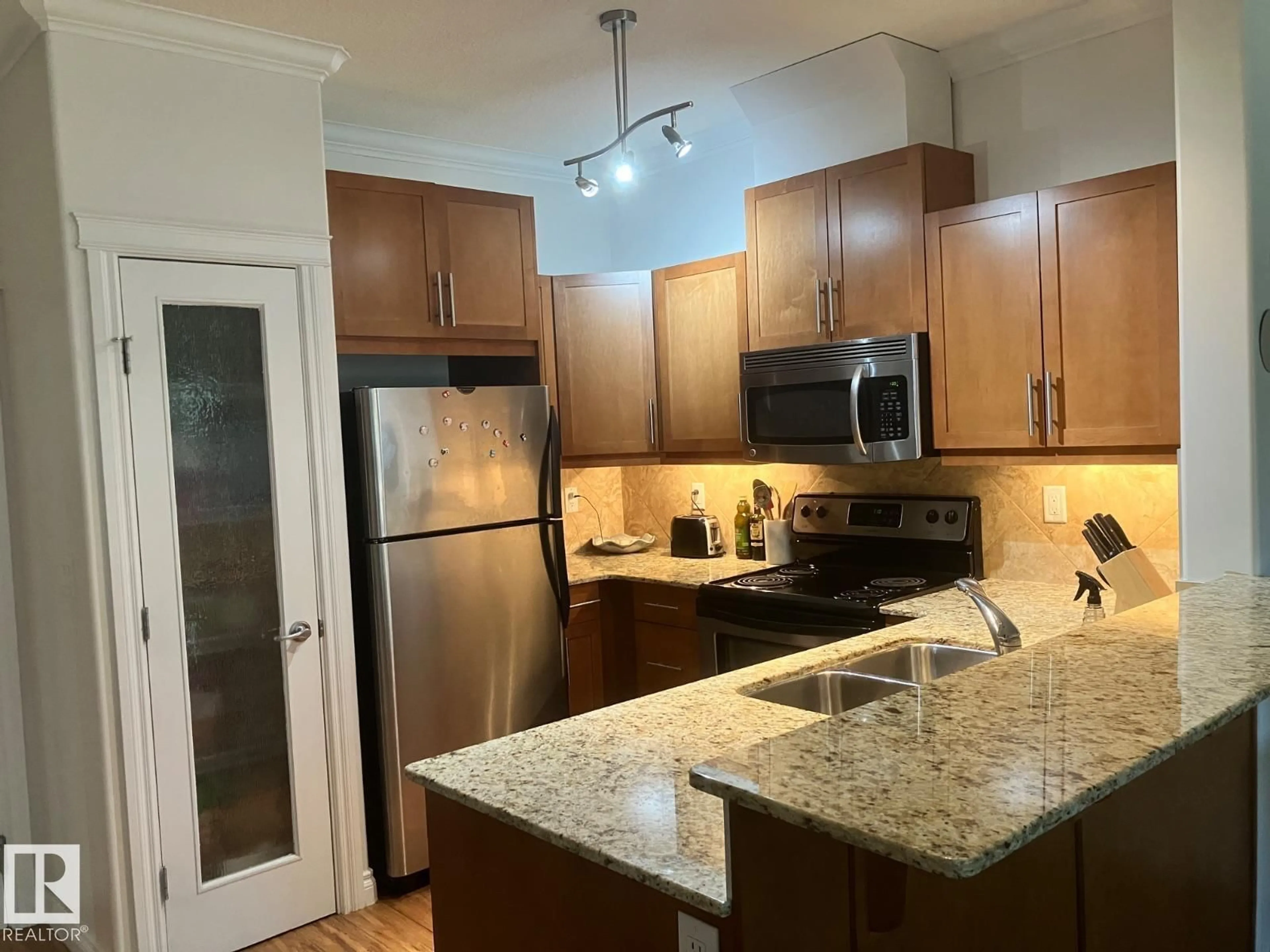 Standard kitchen, unknown for #145 - 10121 80 AV, Edmonton Alberta T6E0B9