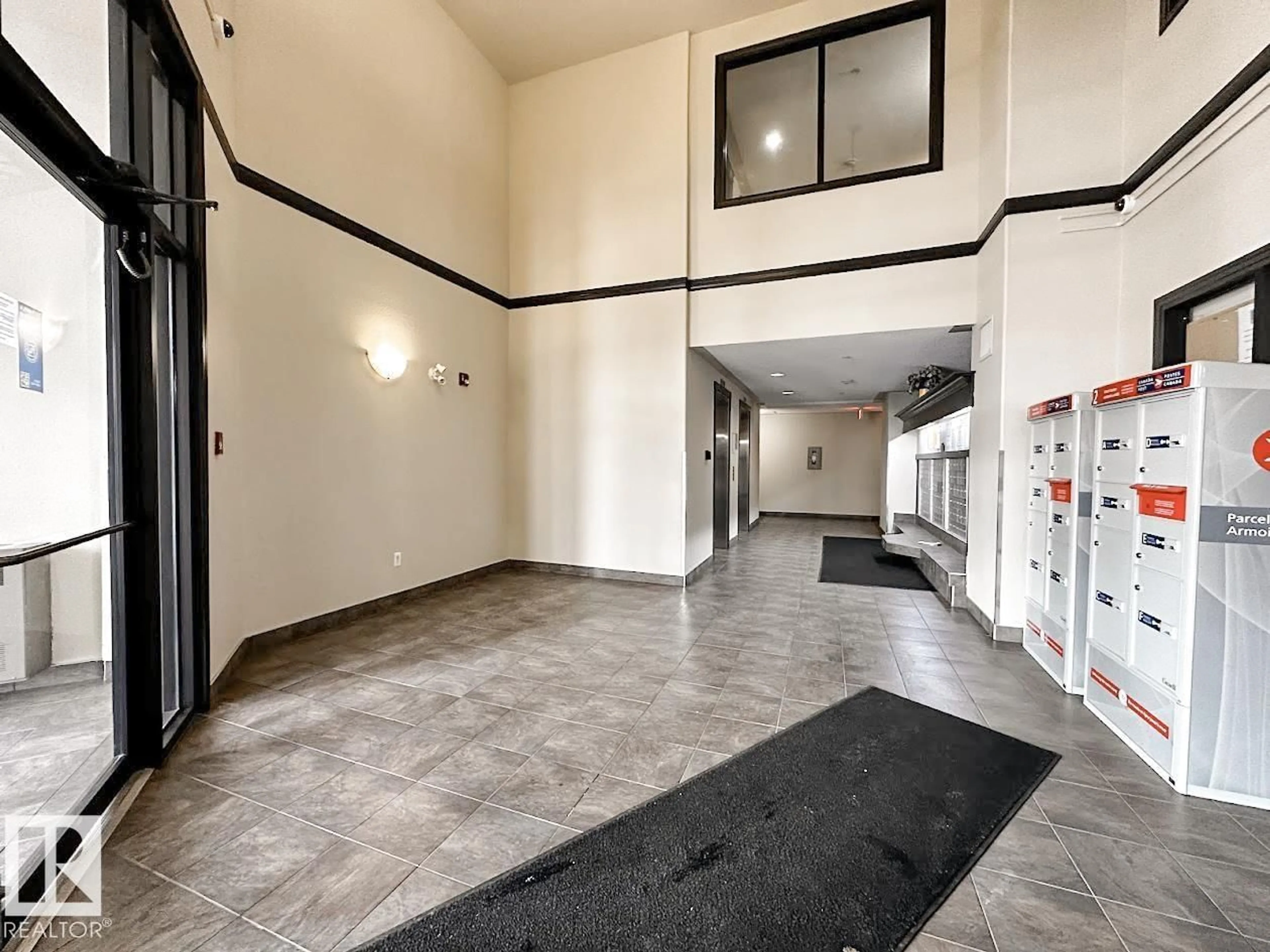 Indoor foyer for 7331 - 6315 SOUTH TERWILLEGAR DR, Edmonton Alberta T6R0L9