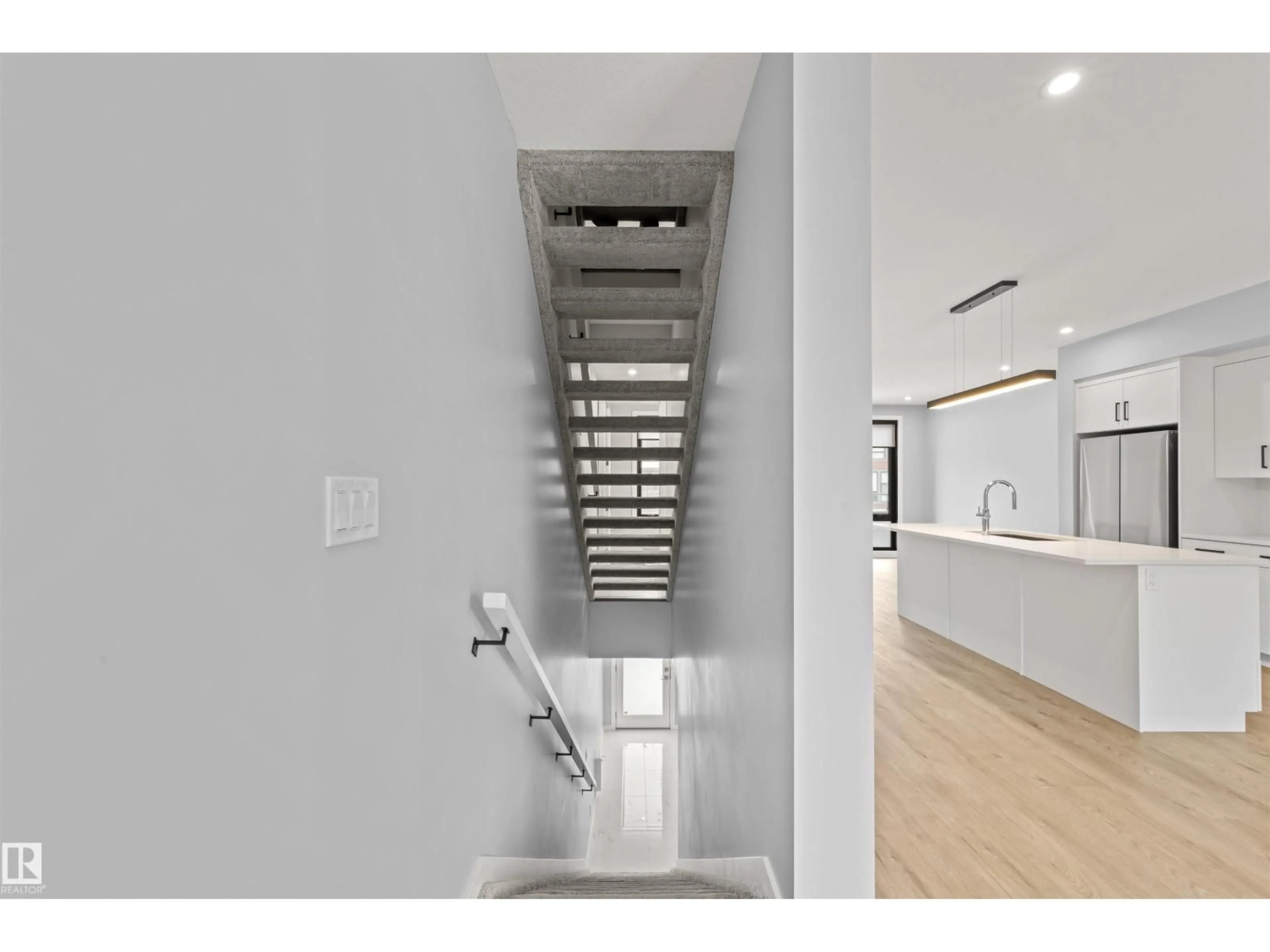 Stairs for 39 - 1304 RUTHERFORD RD, Edmonton Alberta T6W0B4