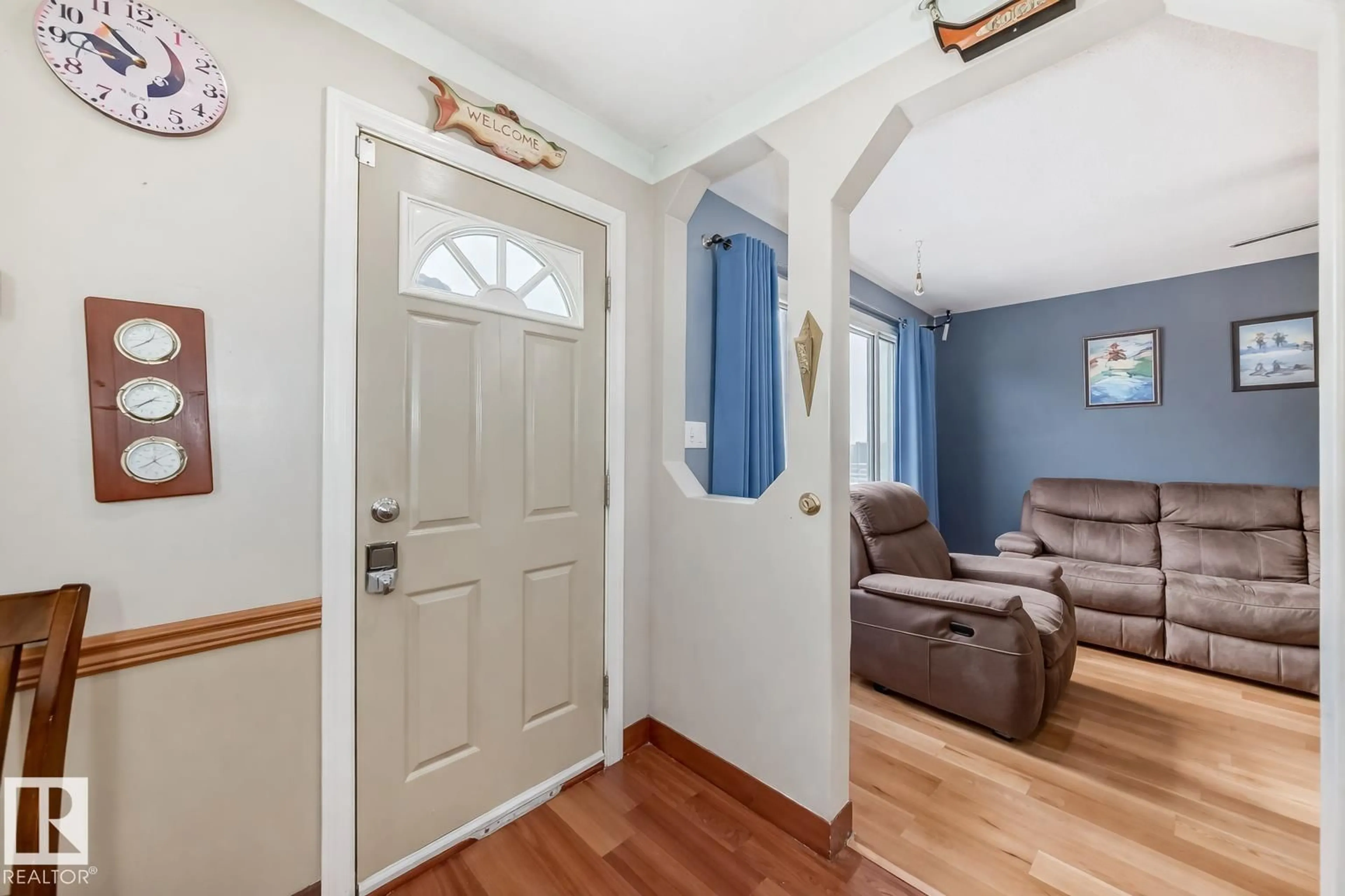 Indoor entryway for 4710 56 AV, Bruderheim Alberta T0B0S0