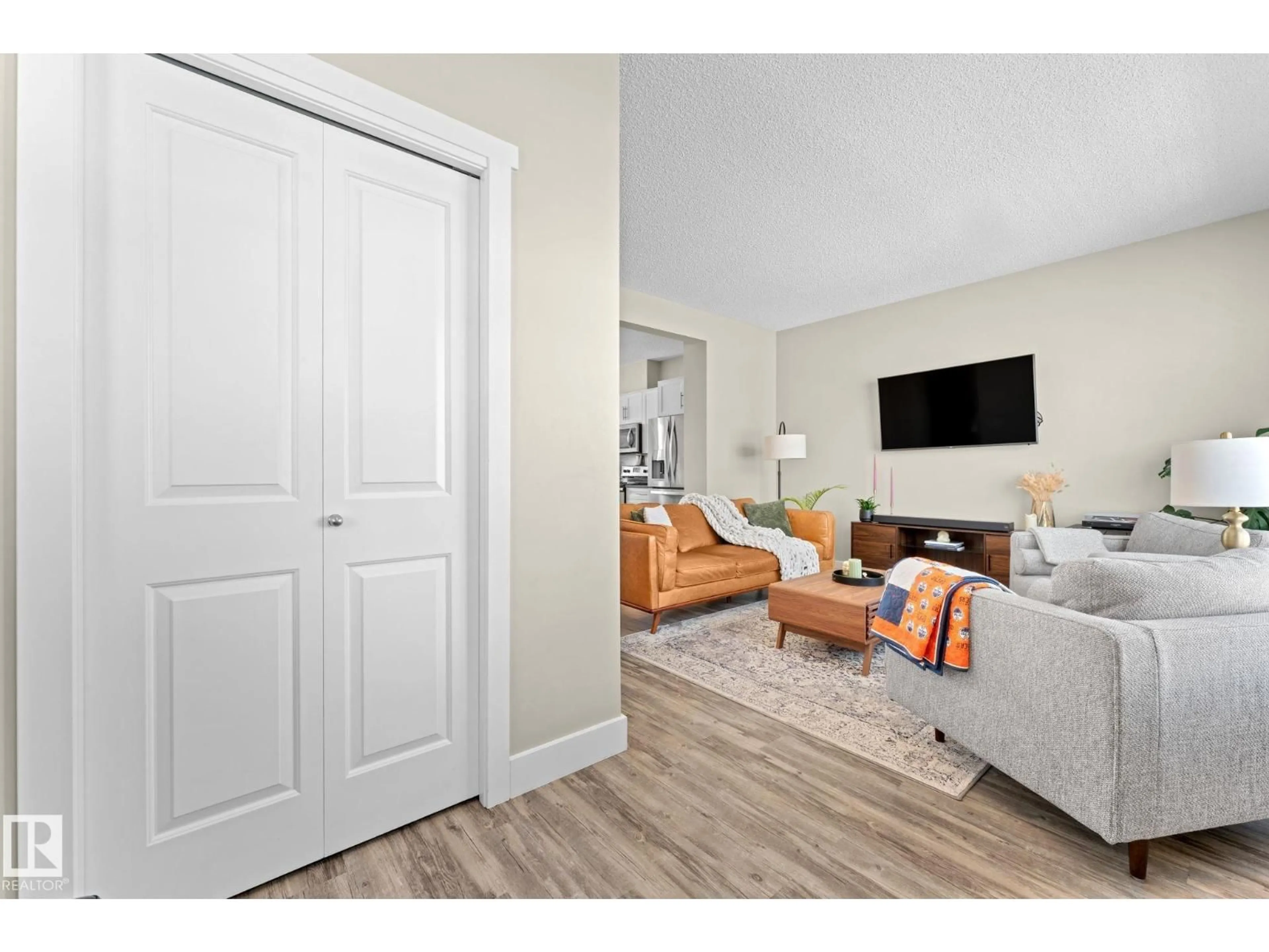 Unknown for NW - 1926 24 ST, Edmonton Alberta T6T2C9