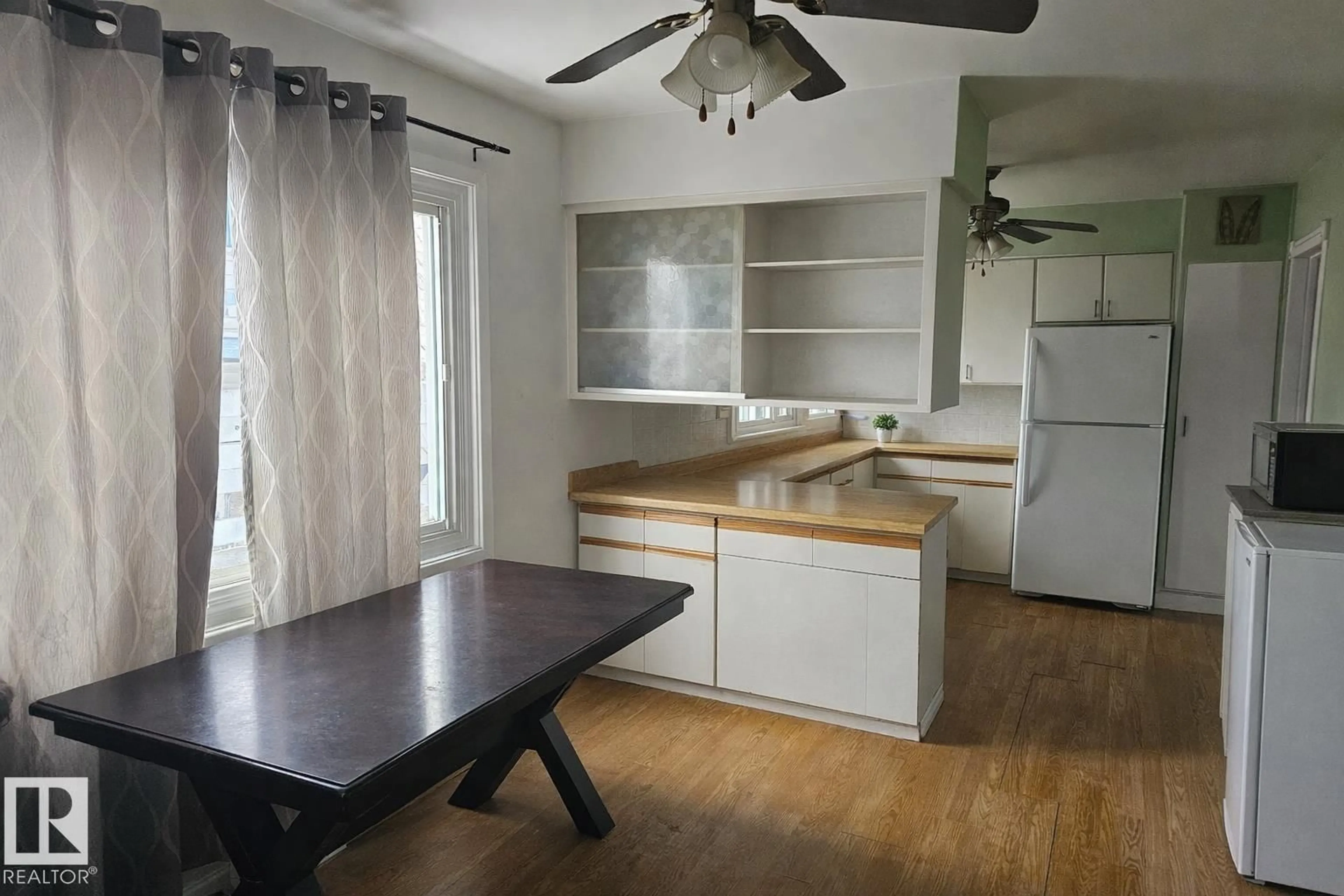 A pic of a room for NW - 13204 131A AV, Edmonton Alberta T5L3P2