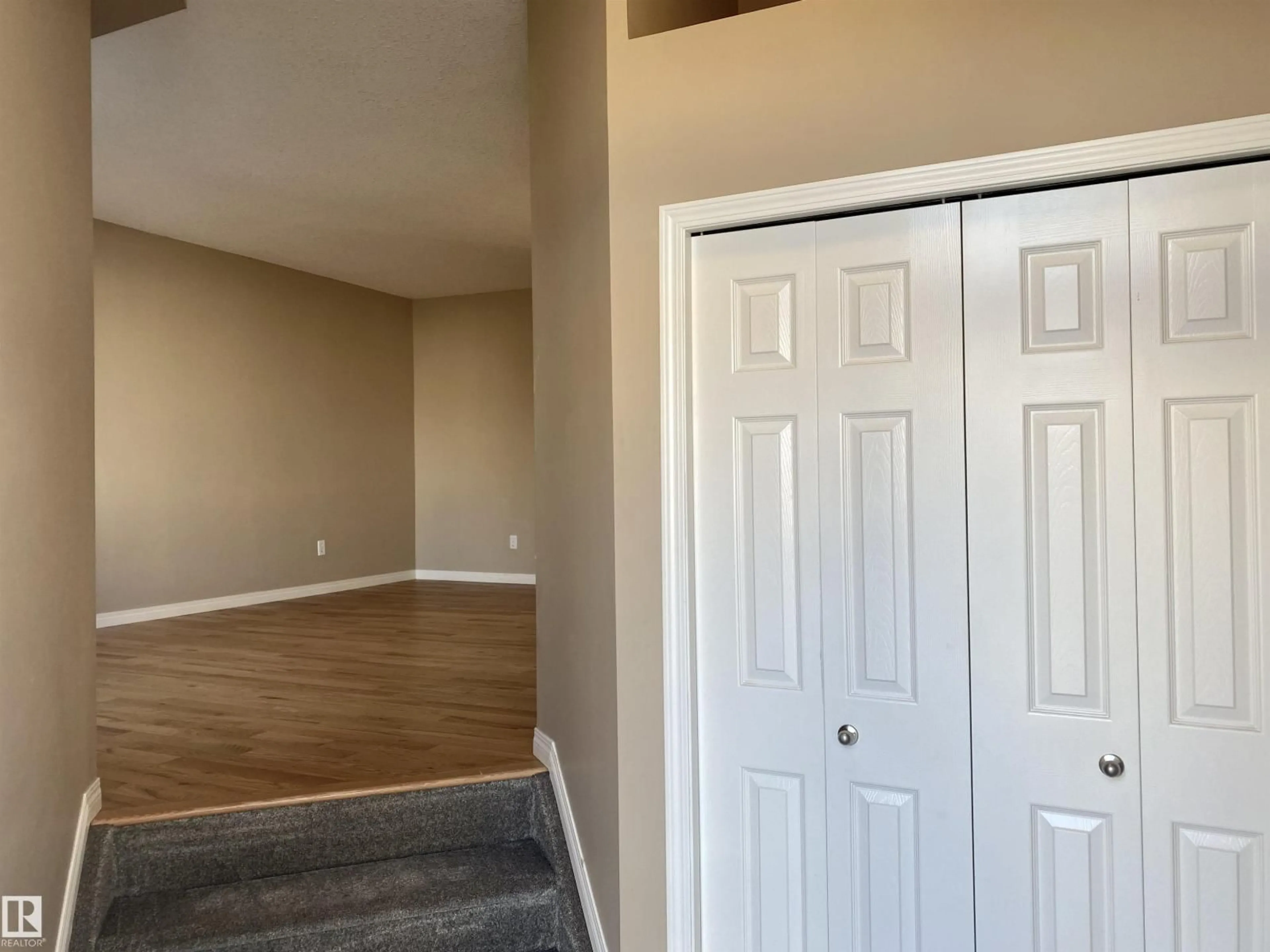 Indoor entryway for #403 - 178 BRIDGEPORT BV, Leduc Alberta T9E8S8