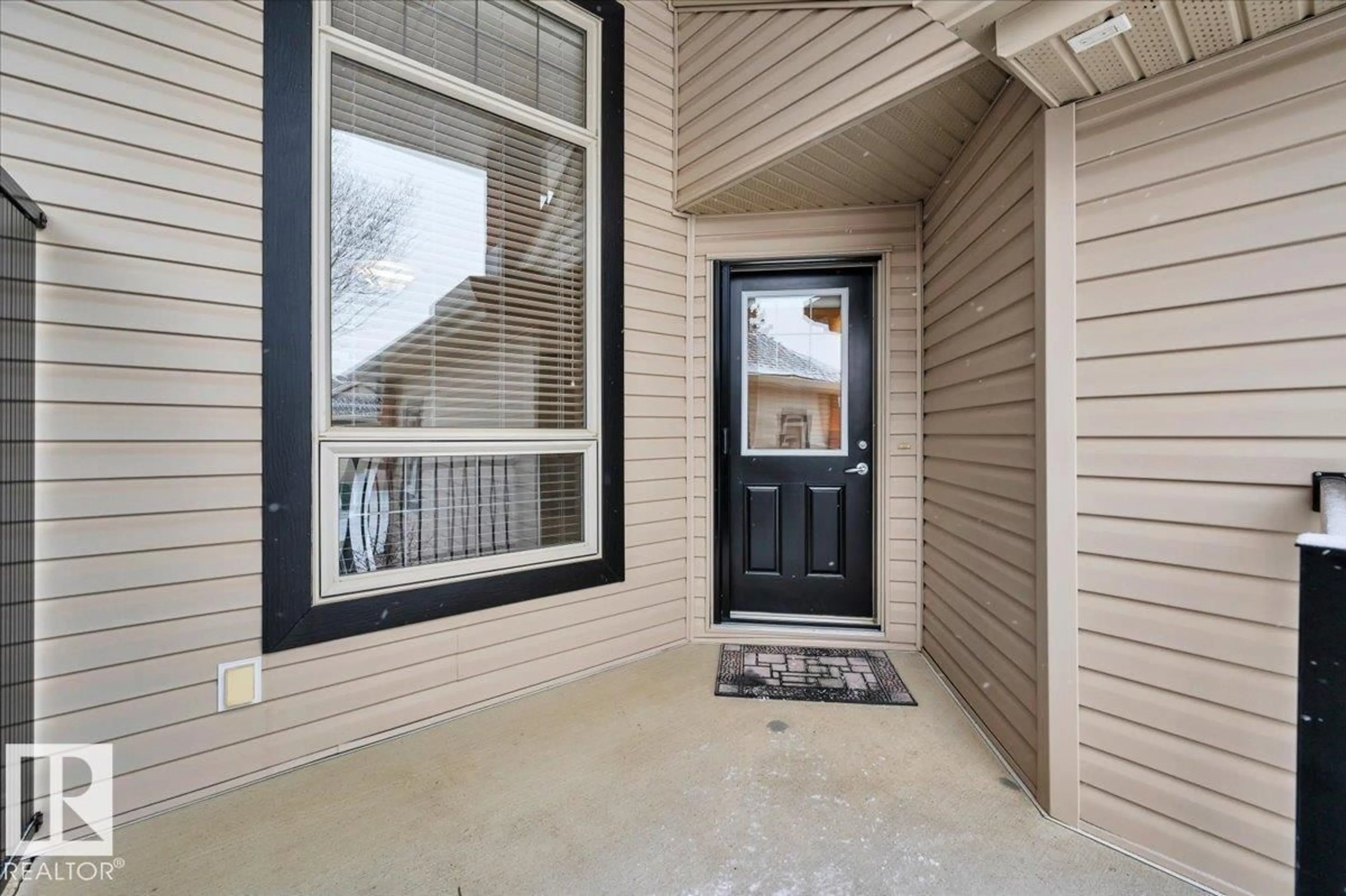 Indoor entryway for 14 - 841 156 ST, Edmonton Alberta T6R0B3