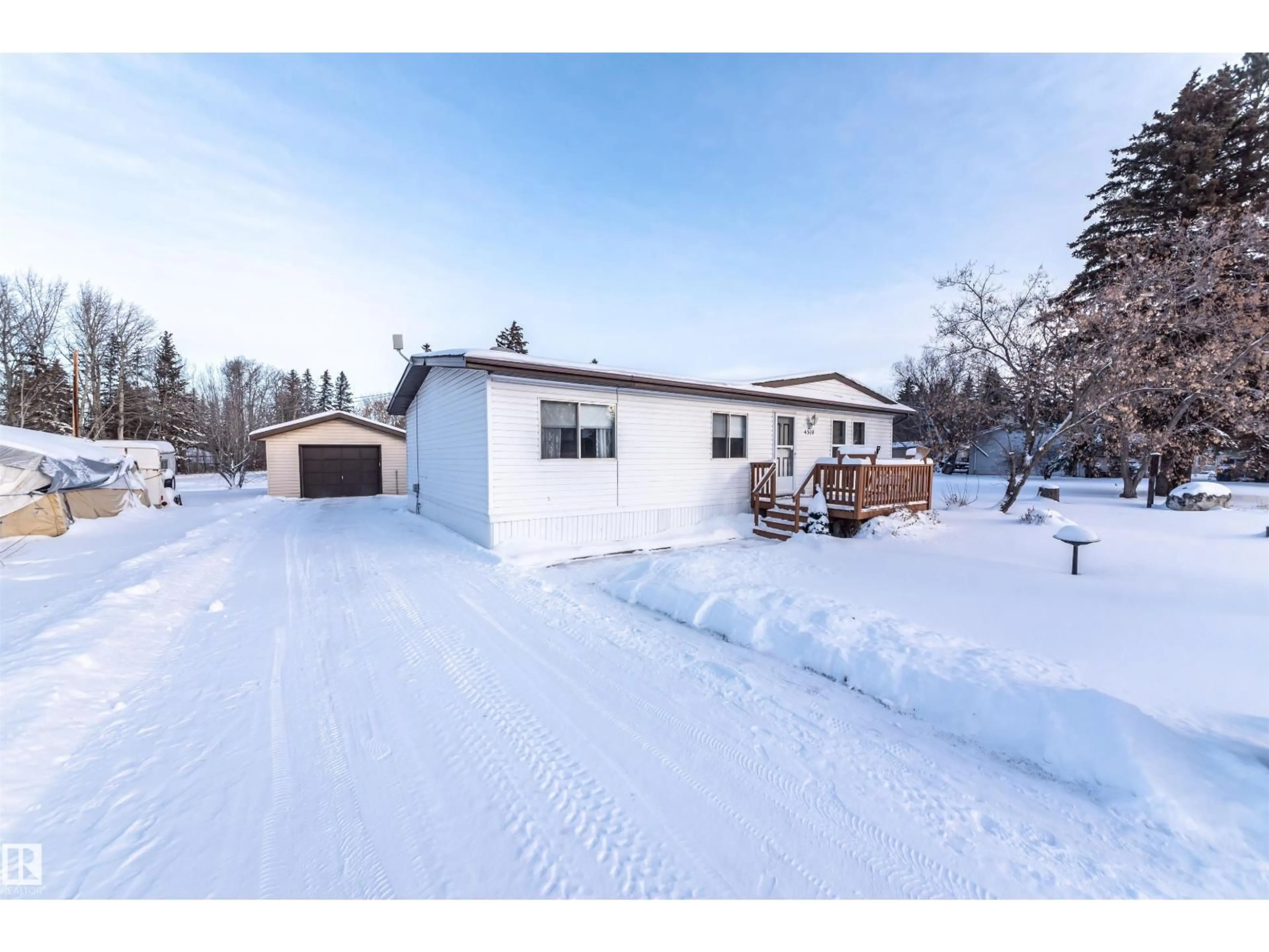 A pic from outside/outdoor area/front of a property/back of a property/a pic from drone, street for 4519 46 ST, Rural Lac Ste. Anne County Alberta T0E0A0