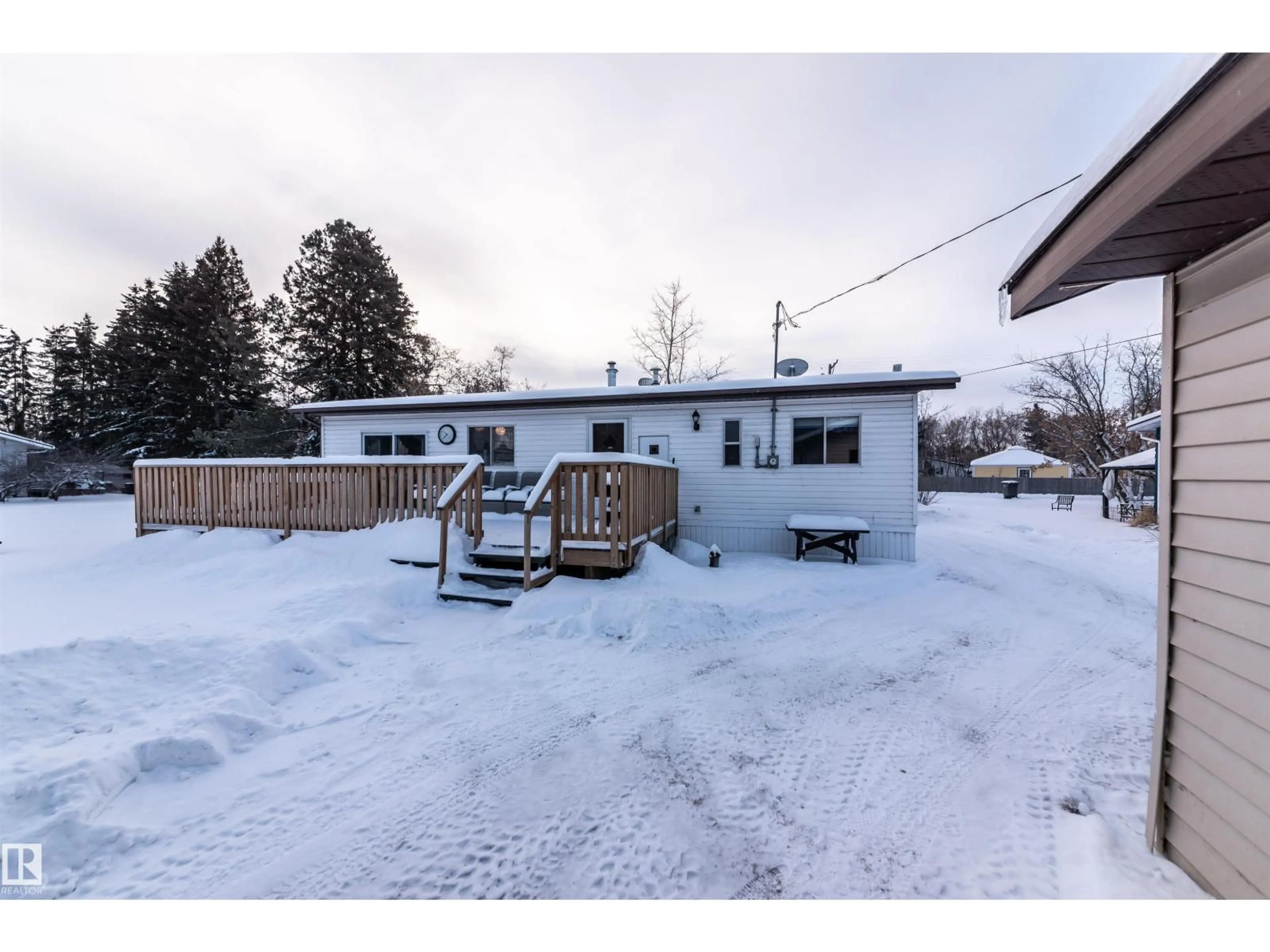 A pic from outside/outdoor area/front of a property/back of a property/a pic from drone, street for 4519 46 ST, Rural Lac Ste. Anne County Alberta T0E0A0