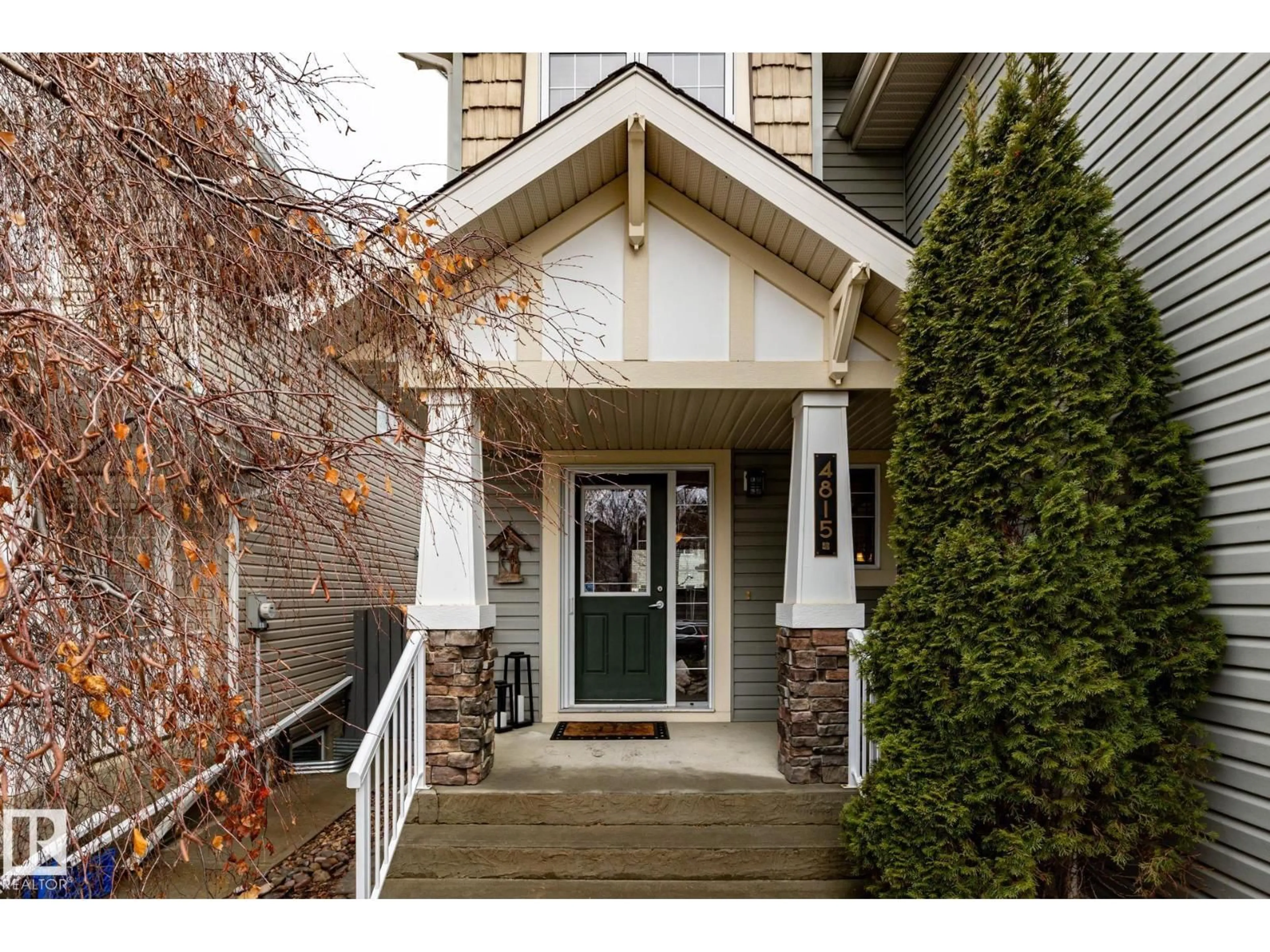 Indoor entryway for NW - 4815 209 ST, Edmonton Alberta T6M3A4