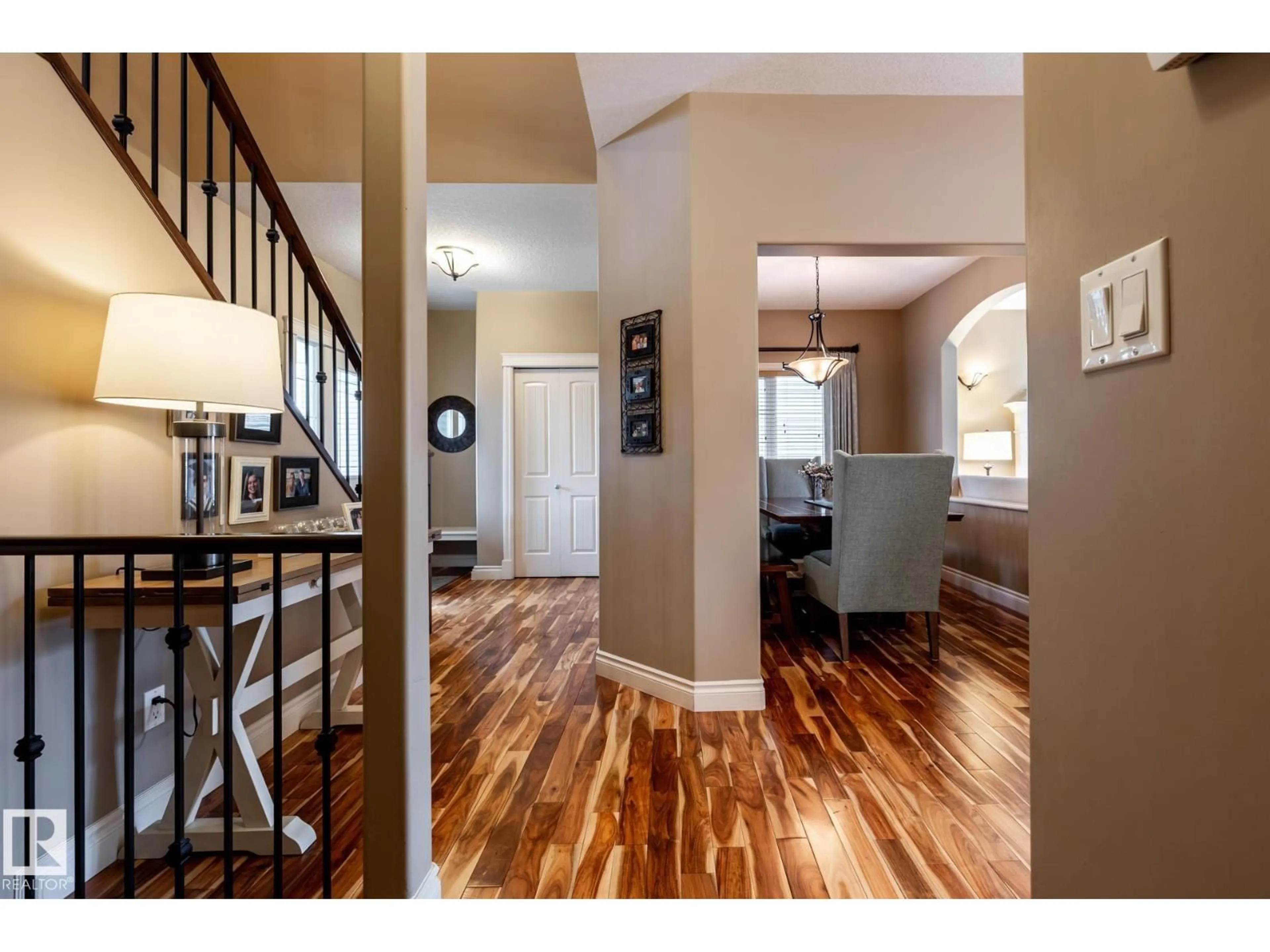 Indoor entryway for NW - 4815 209 ST, Edmonton Alberta T6M3A4