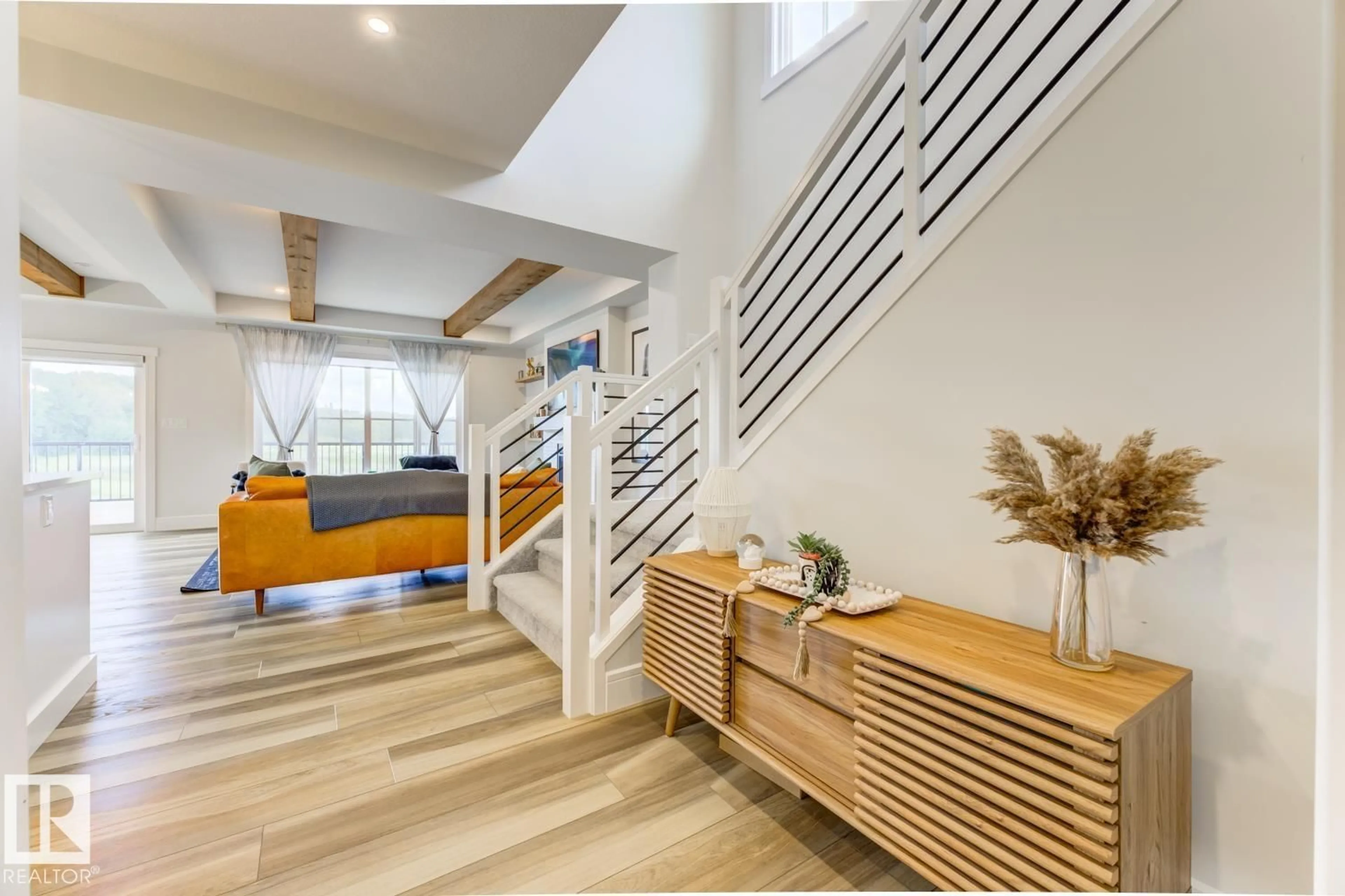 Indoor entryway for 20484 128 AV, Edmonton Alberta T5S0G1