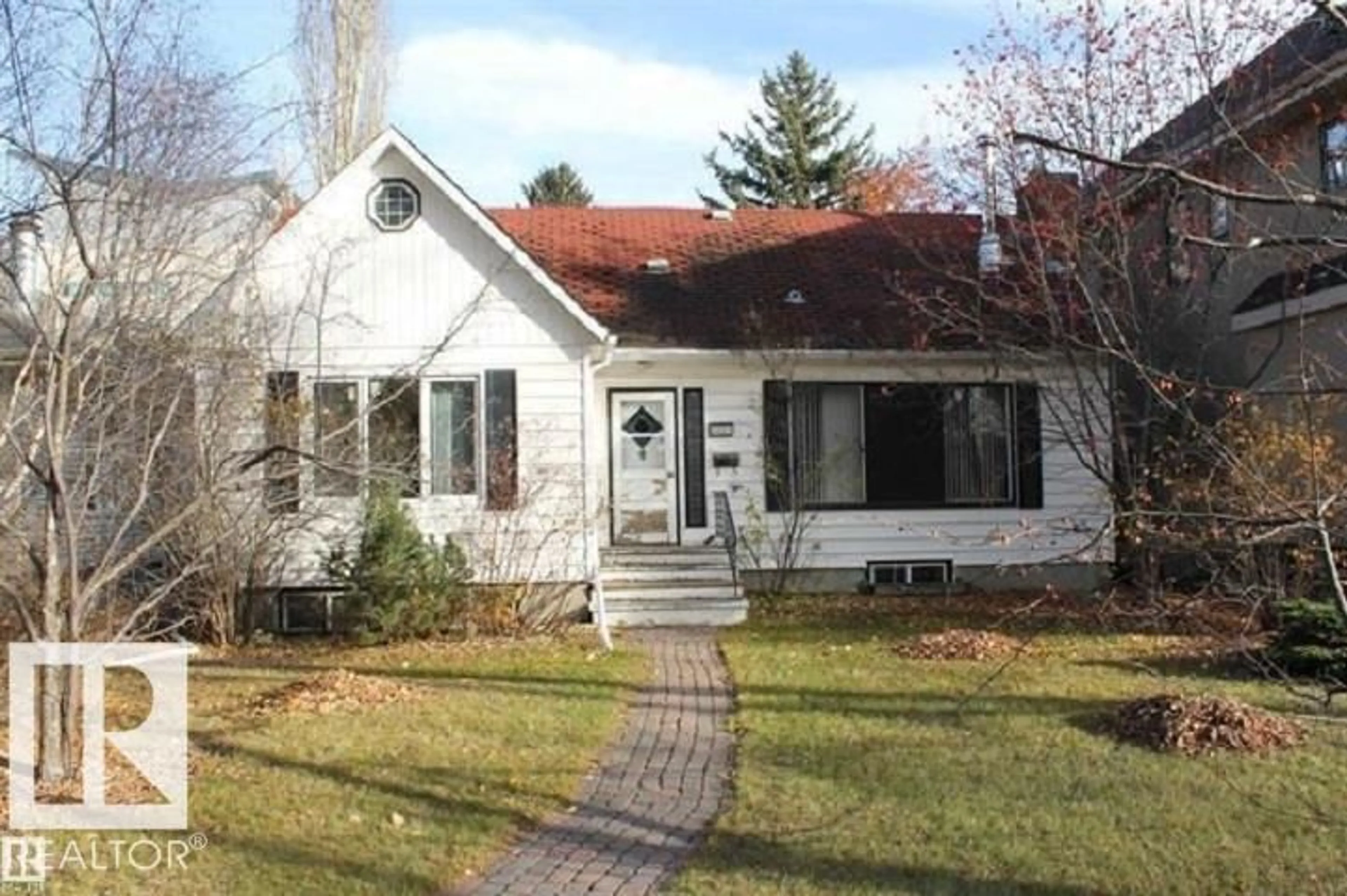 Home with vinyl exterior material, street for NW - 8931 117 ST, Edmonton Alberta T6G1R8