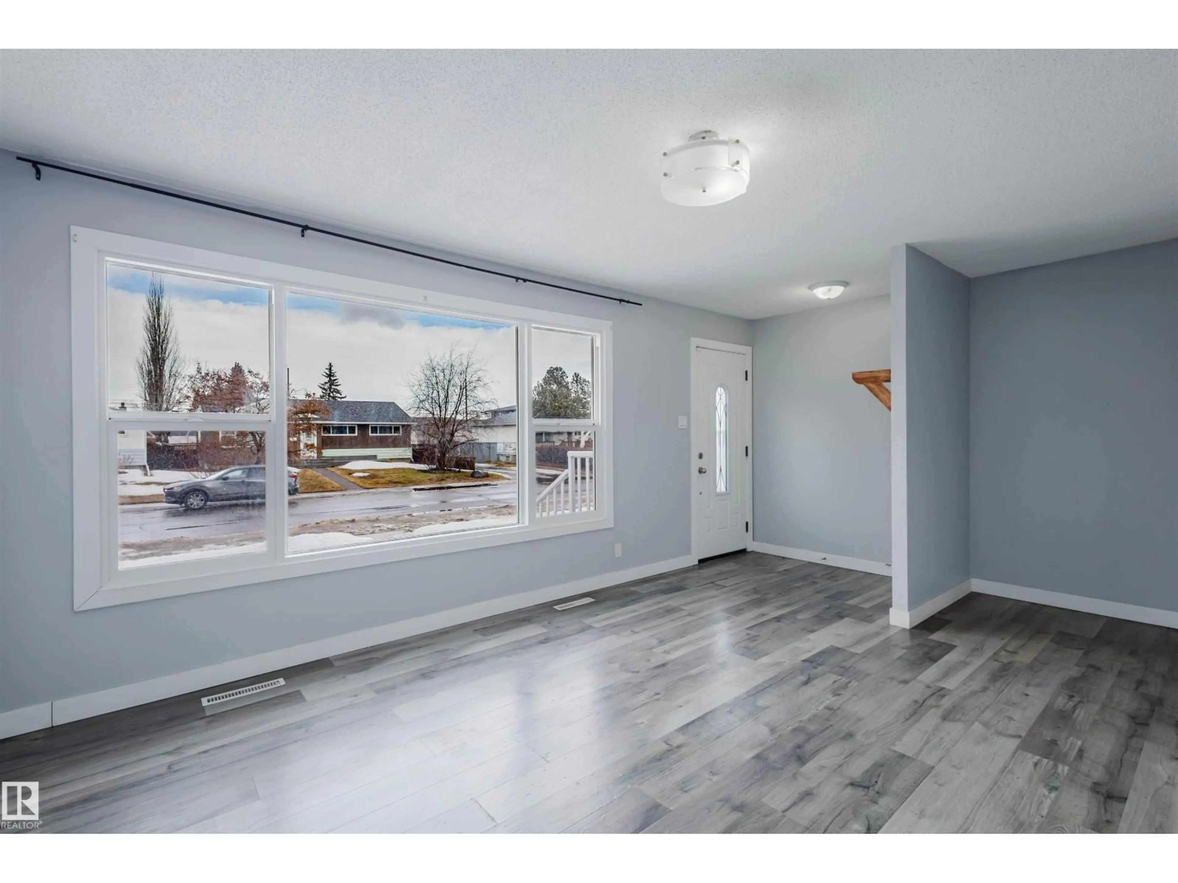 Unknown for 16101 107A AV, Edmonton Alberta T5P4E2