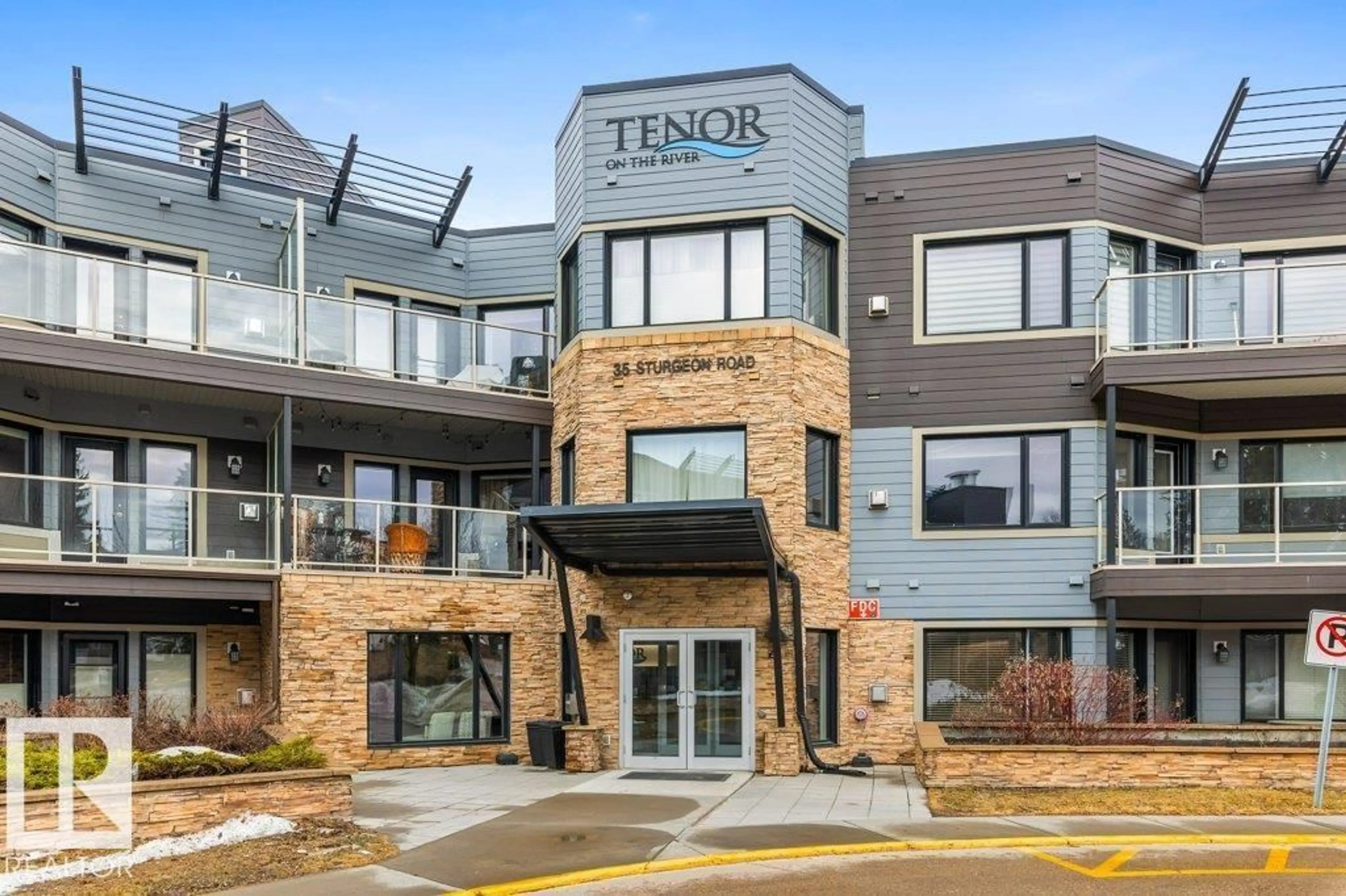 Indoor foyer for 113 STURGEON RD, St. Albert Alberta T8N0E8