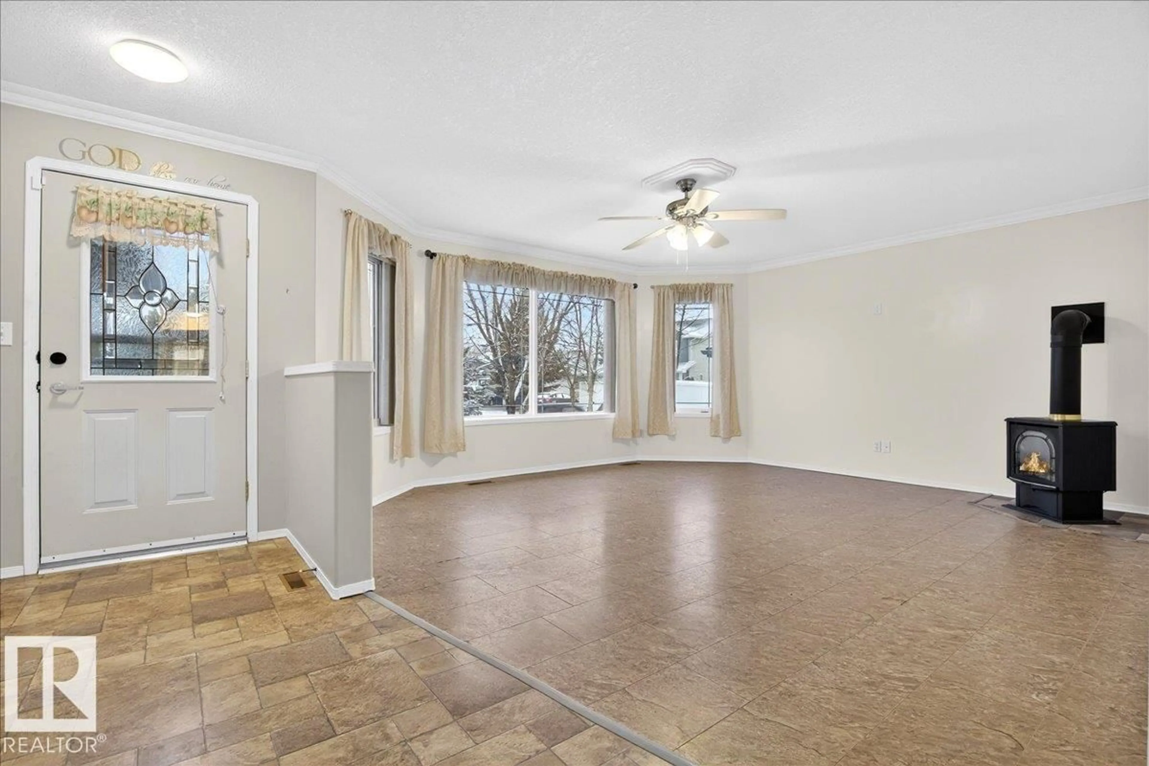 Unknown for 4412 YEOMAN CL, Onoway Alberta T0E1V0