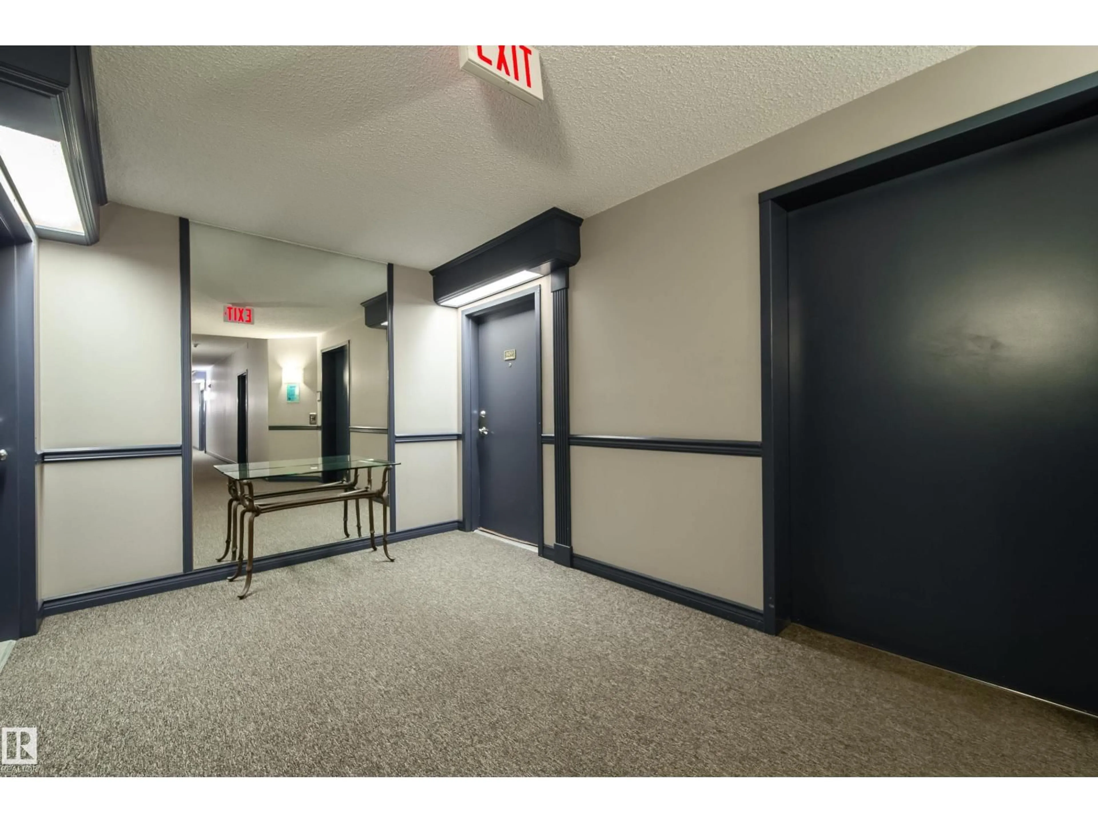 Indoor foyer for #409 - 7839 96 ST, Edmonton Alberta T6C4R4