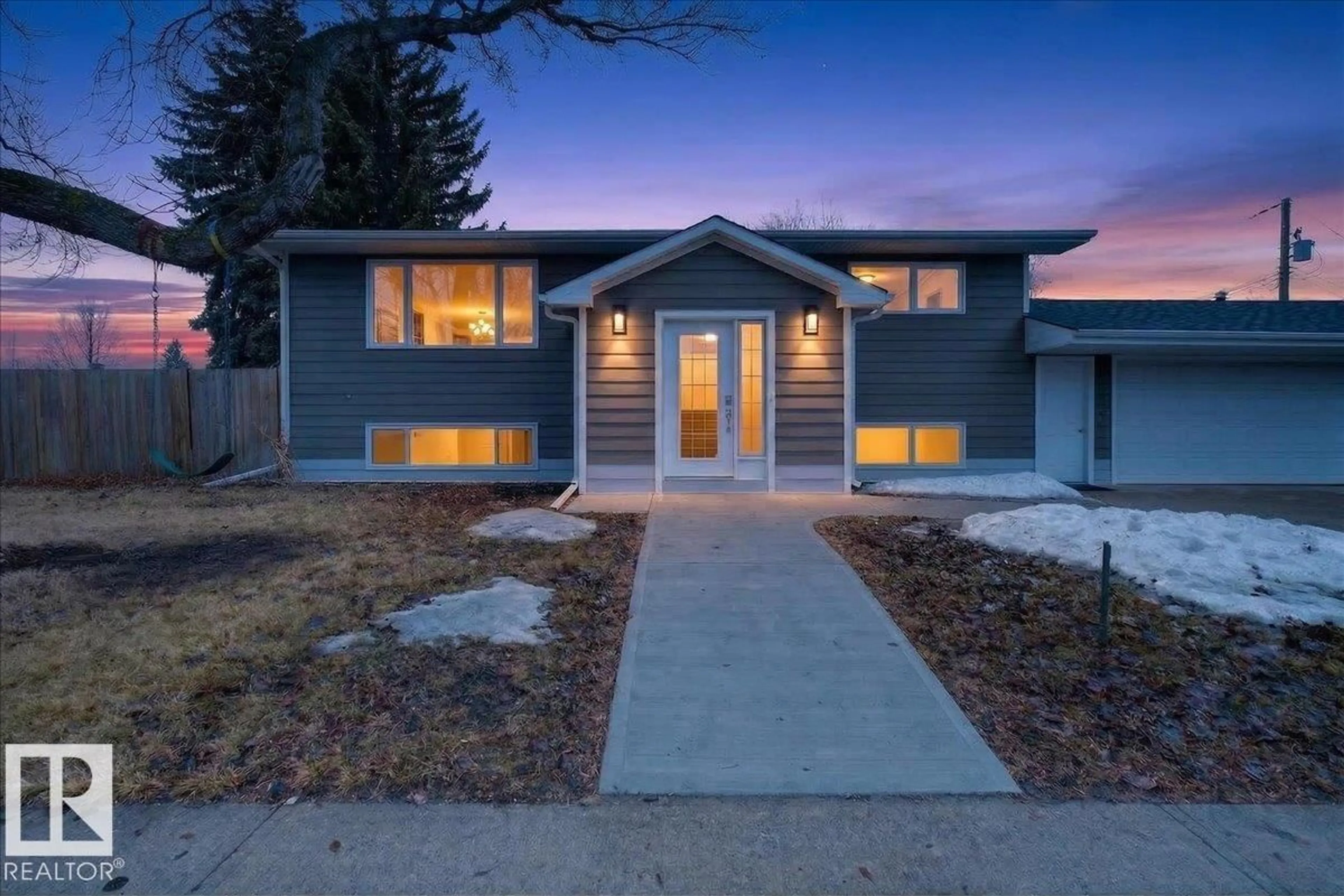 Unknown for 4302 52 ST, Leduc Alberta T9E5A7