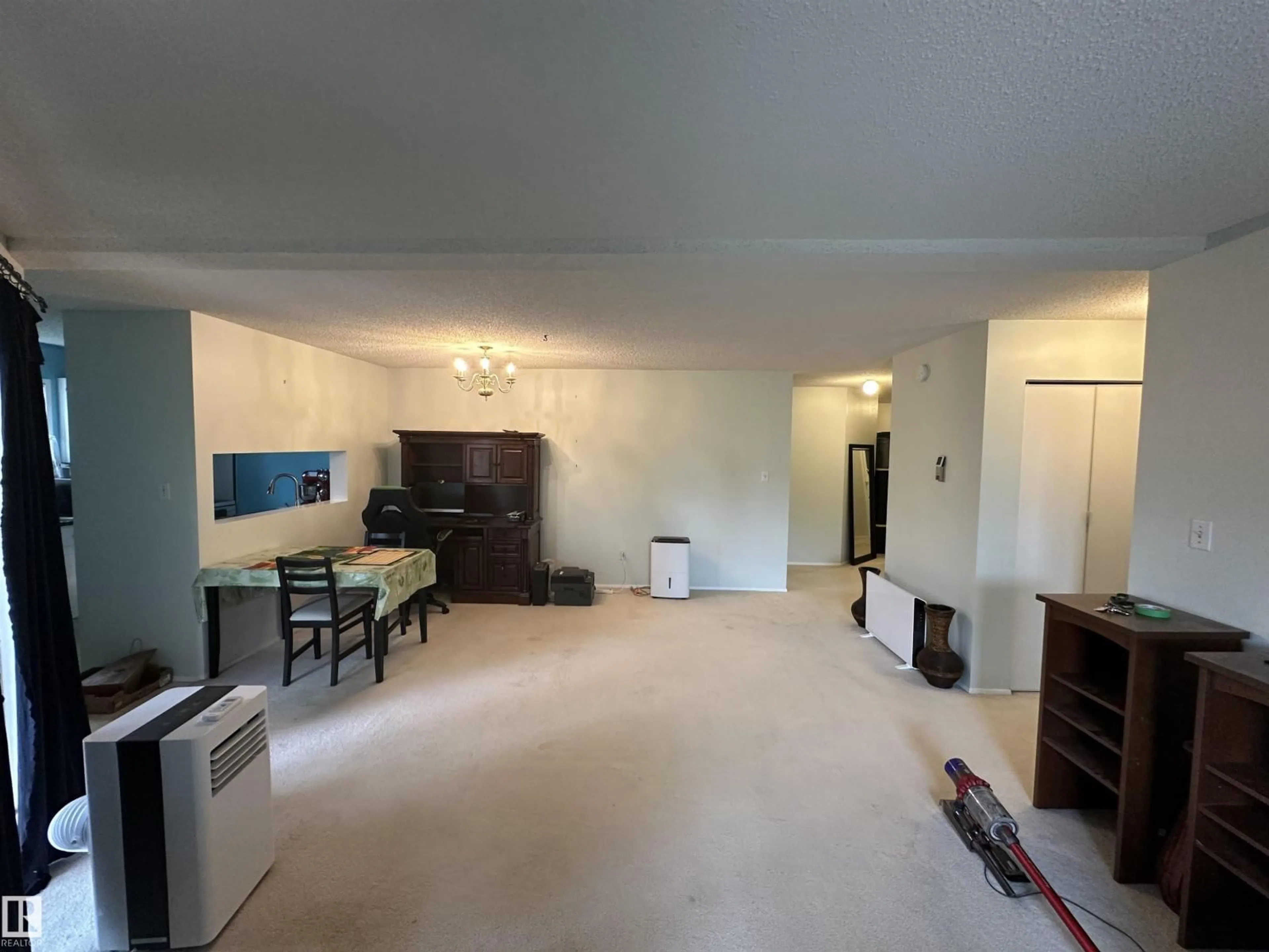 A pic of a room for 318 - 17109 67 AV, Edmonton Alberta T5T6E6