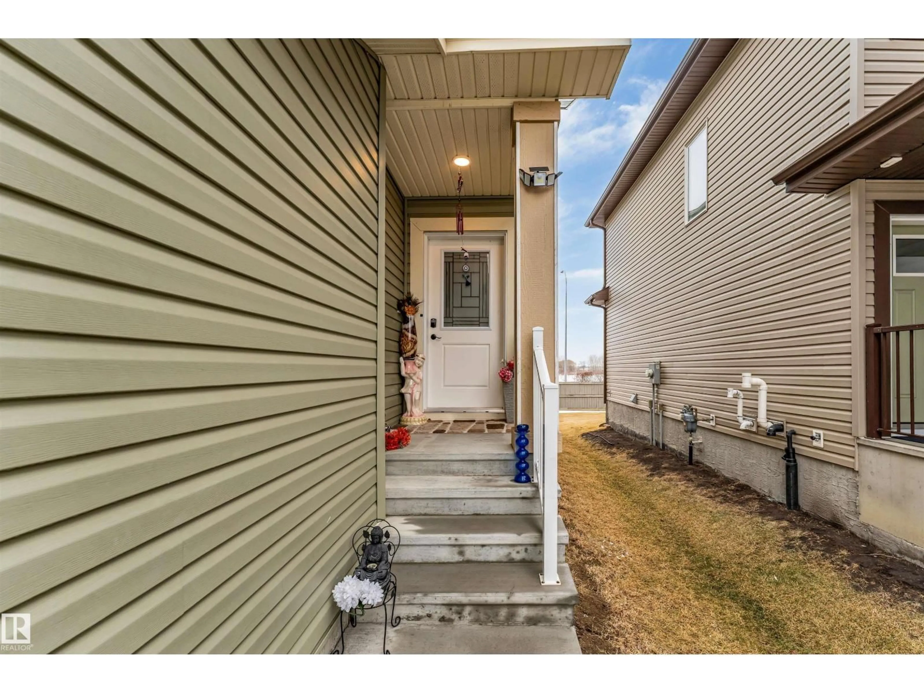 Indoor entryway for 5708 66 ST, Beaumont Alberta T4X2A4