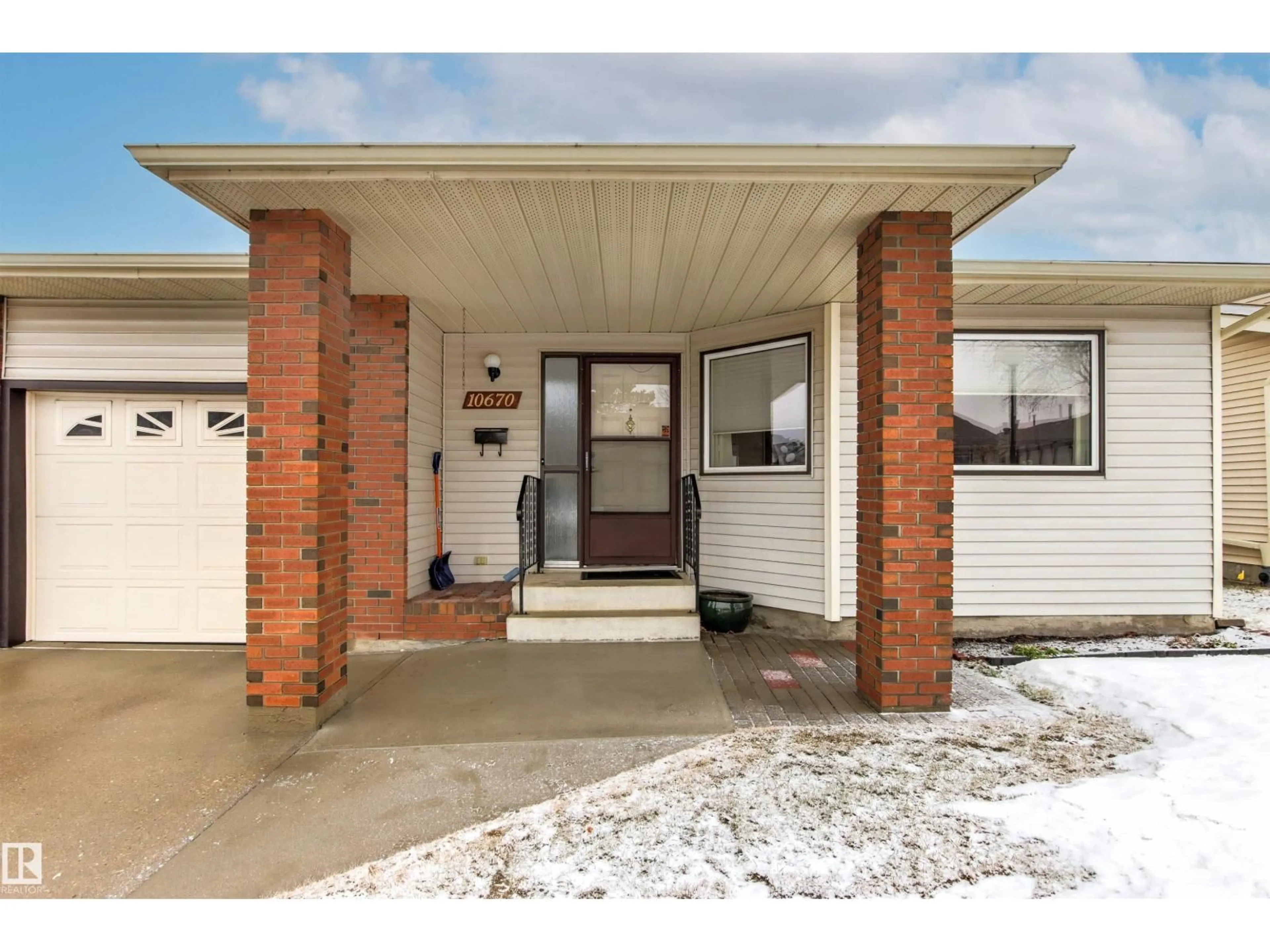 Unknown for 10670 153 AV, Edmonton Alberta T5X5R7