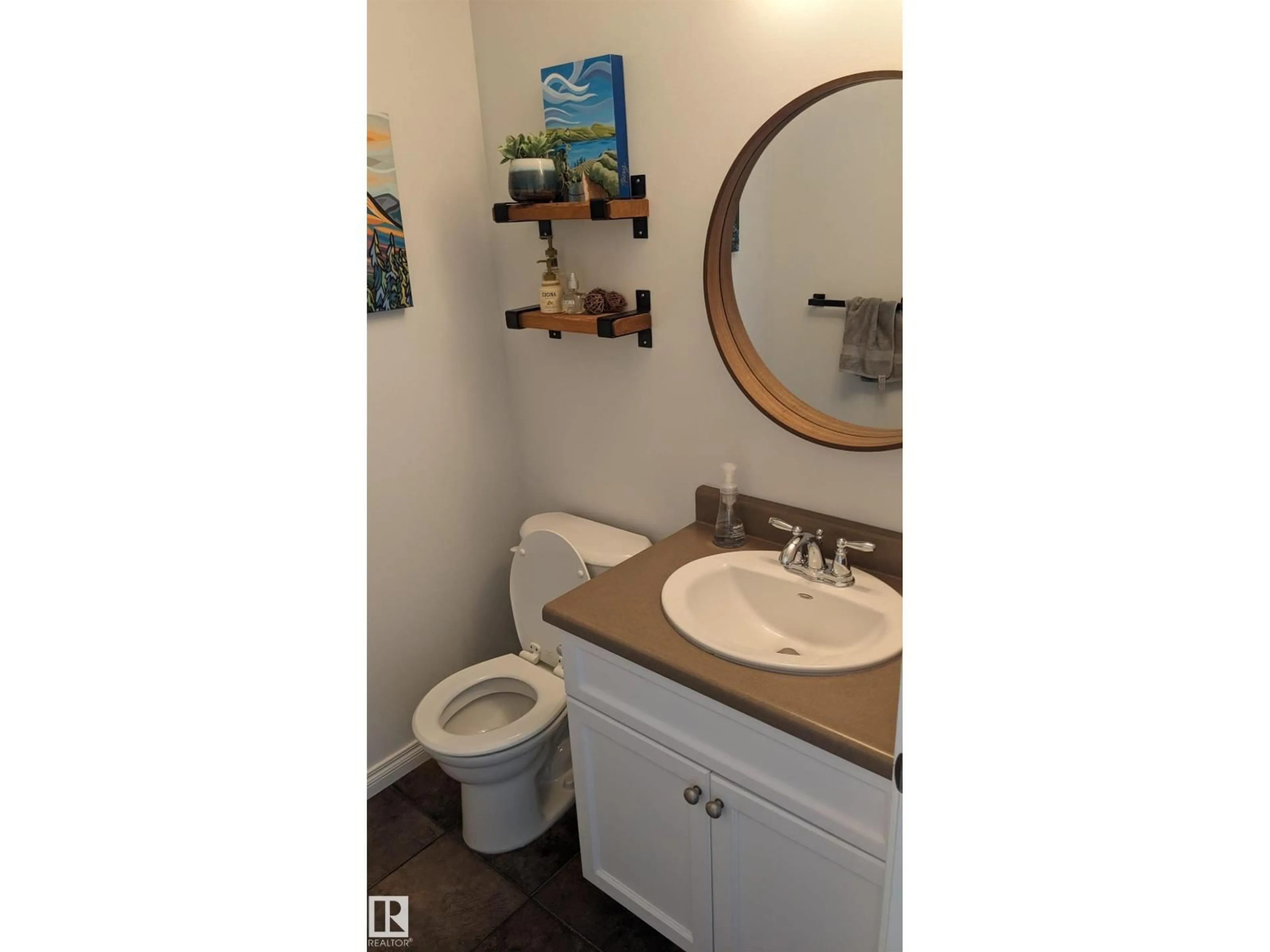 Standard bathroom, unknown for NW - 5112 159 AV, Edmonton Alberta T5Y0M4
