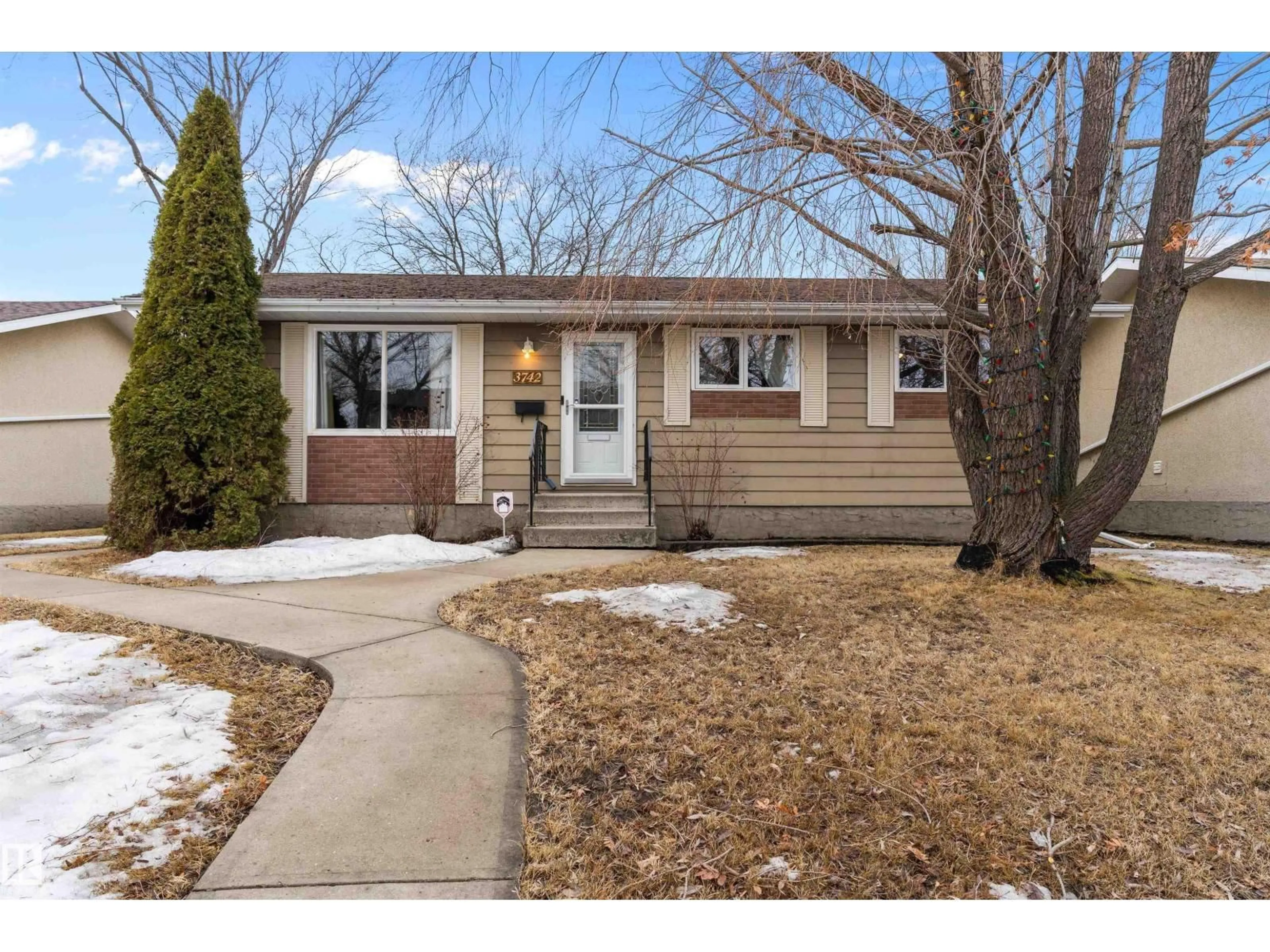 Unknown for 3742 53 ST, Wetaskiwin Alberta T9A2K7