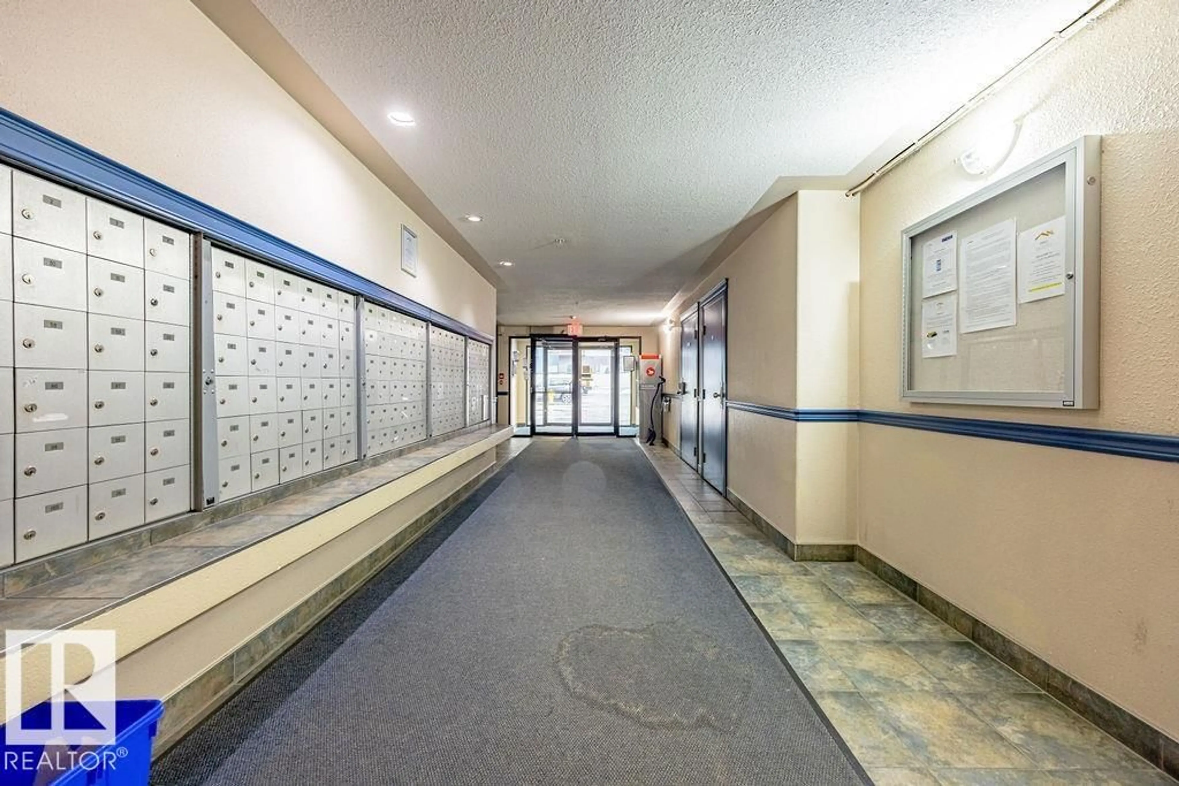 Indoor foyer for 316 10535 122 ST NW, Edmonton Alberta T5N4B7