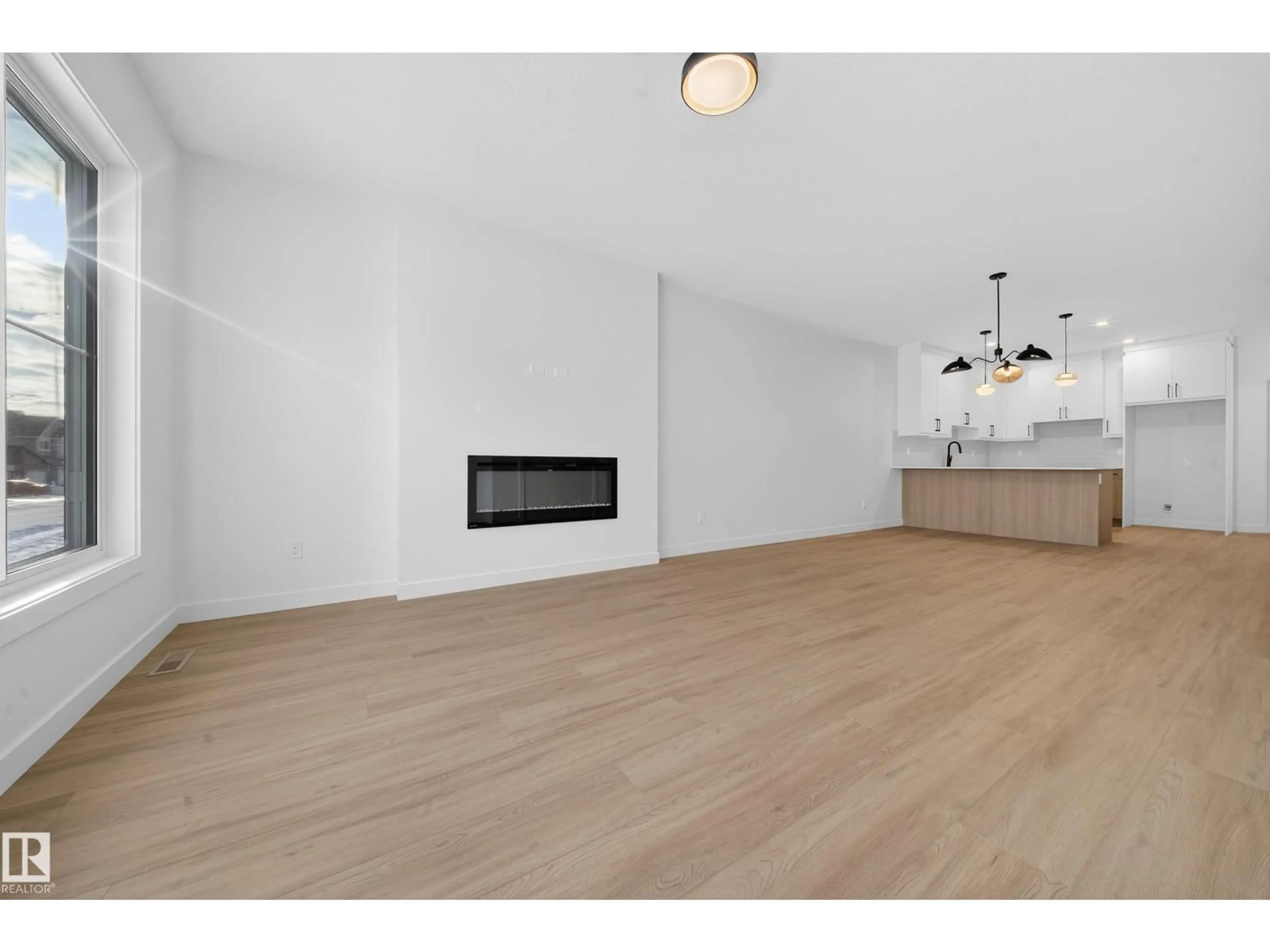 Unknown for 3734 ERLANGER DR, Edmonton Alberta T6M3G5