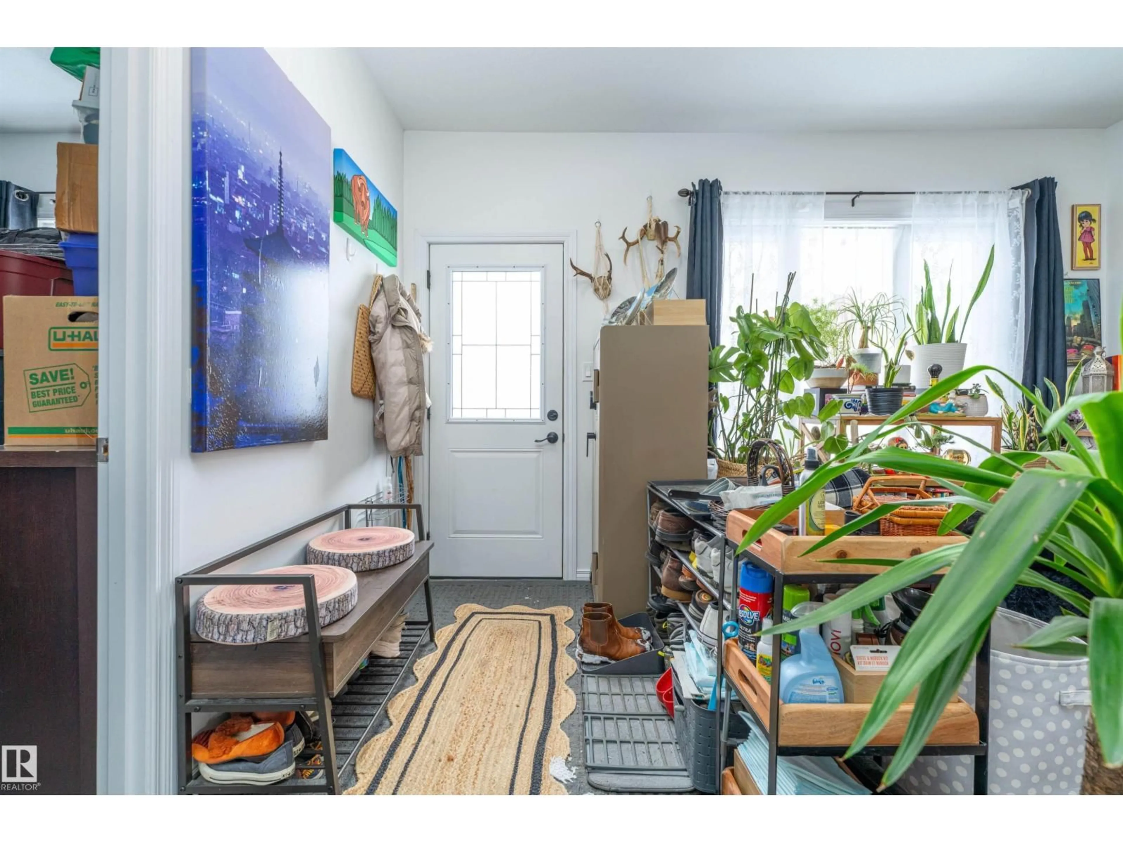 Indoor entryway for 5222 50 ST, Willingdon Alberta T0B4R0