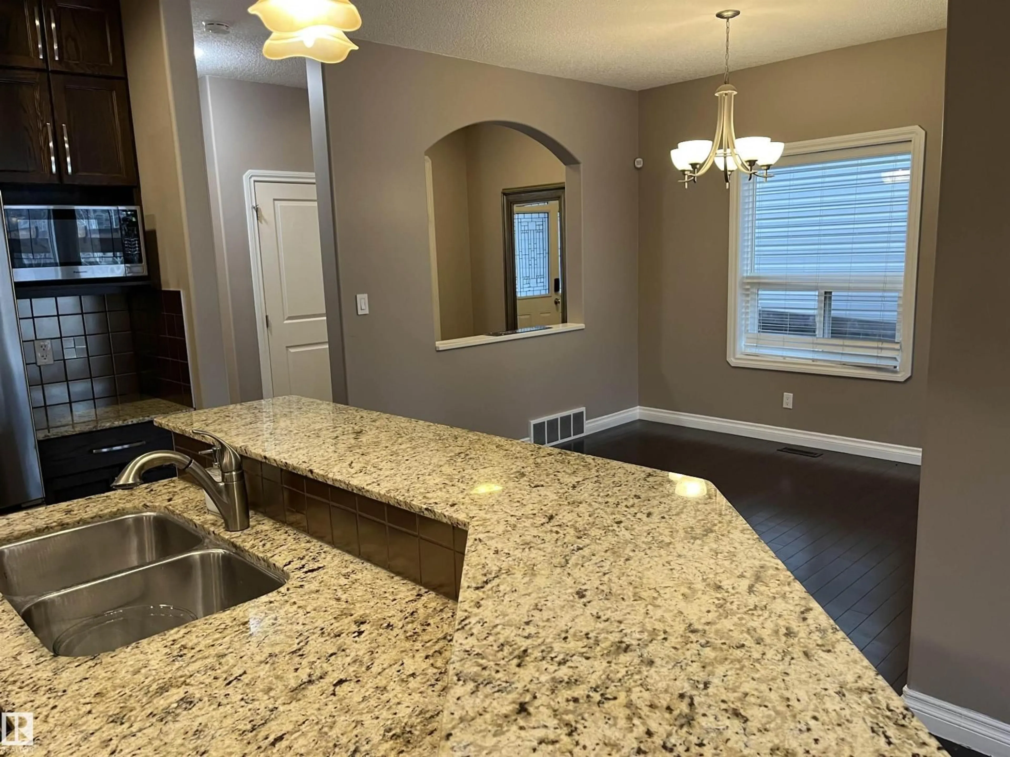 Open concept kitchen, unknown for 21917 95A AV, Edmonton Alberta T5T3Y6