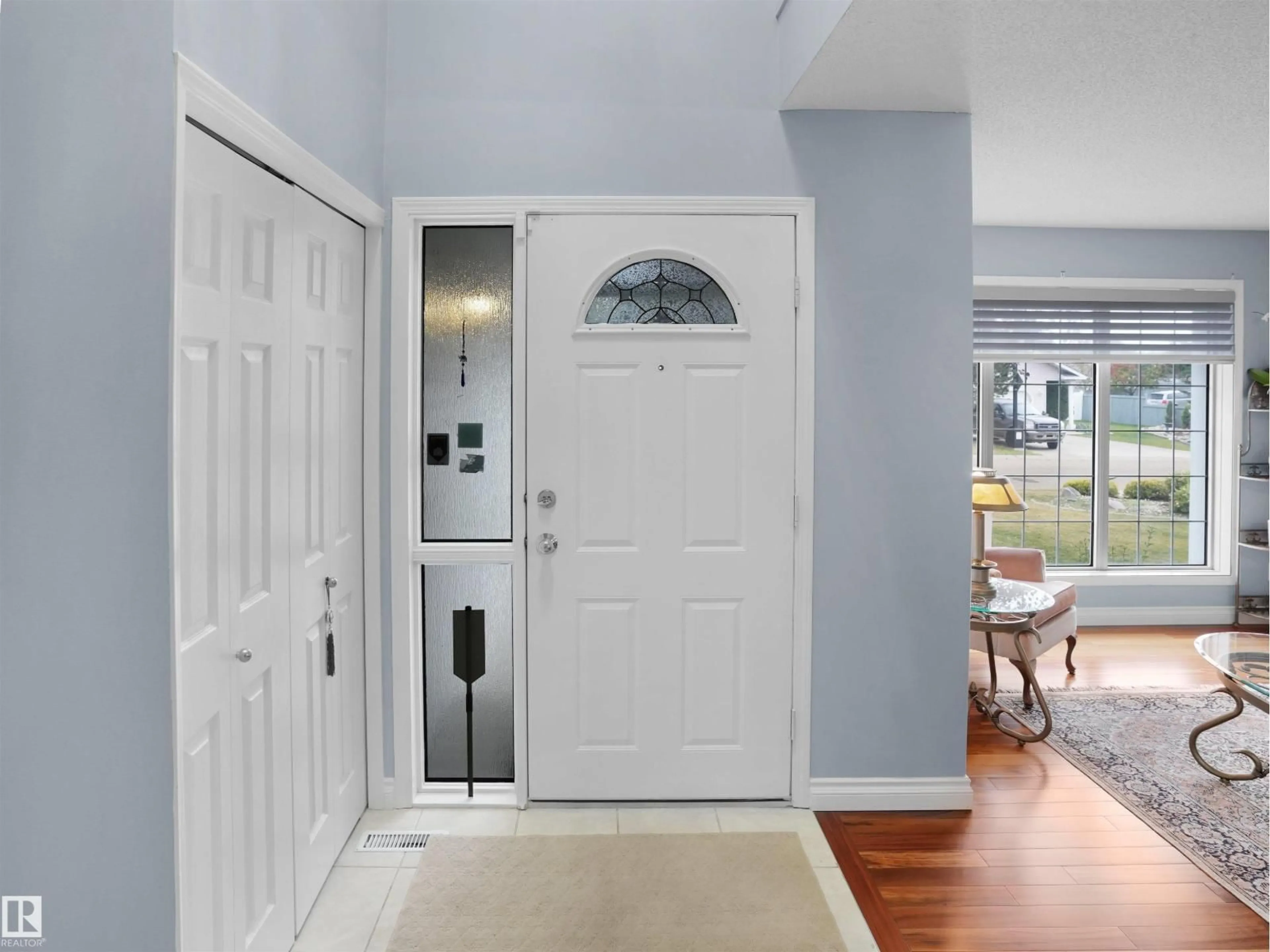 Indoor entryway for 3628 31 ST, Edmonton Alberta T5T1J8