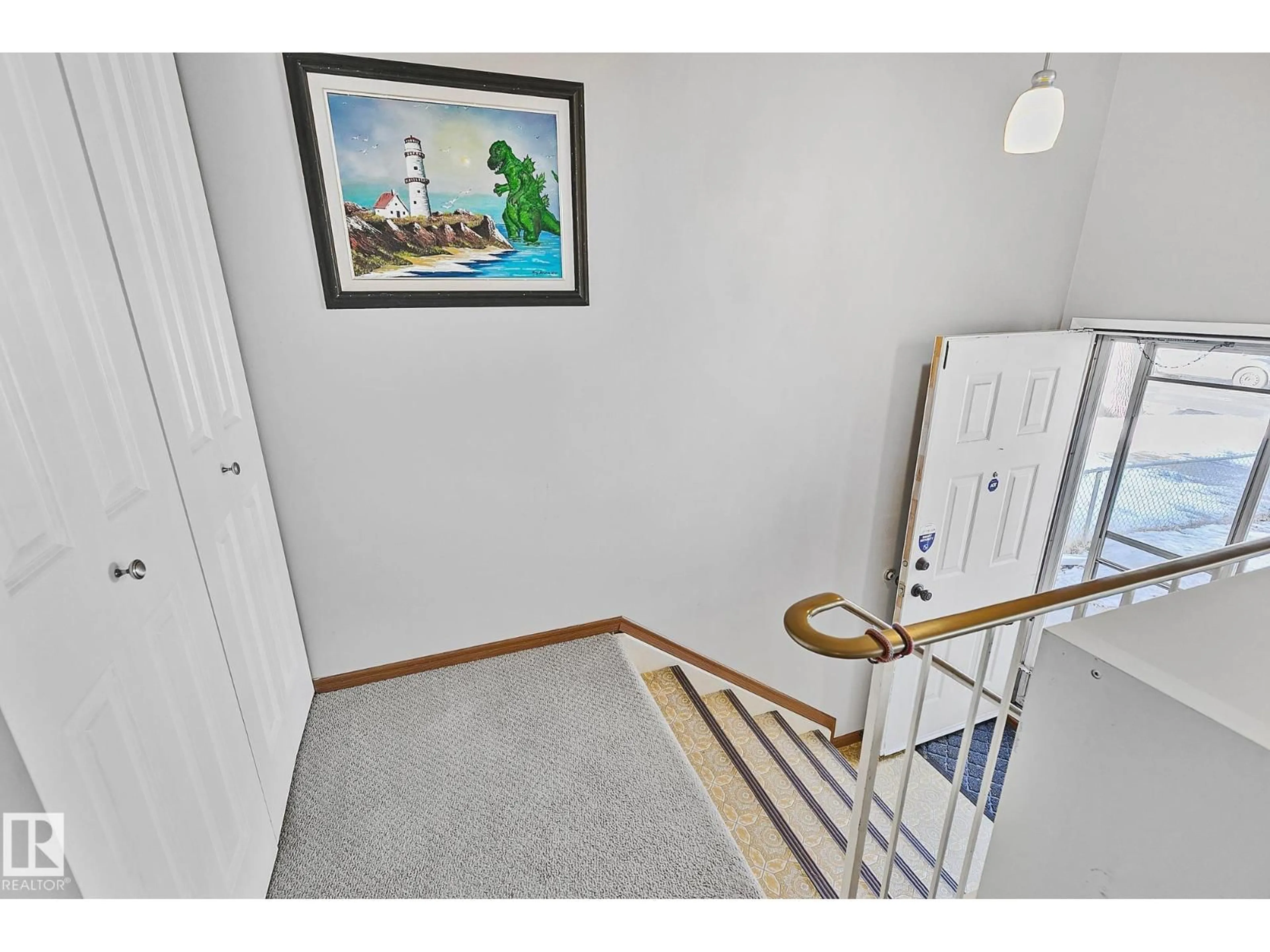 Indoor foyer for 8561 89 ST, Edmonton Alberta T6C3K4