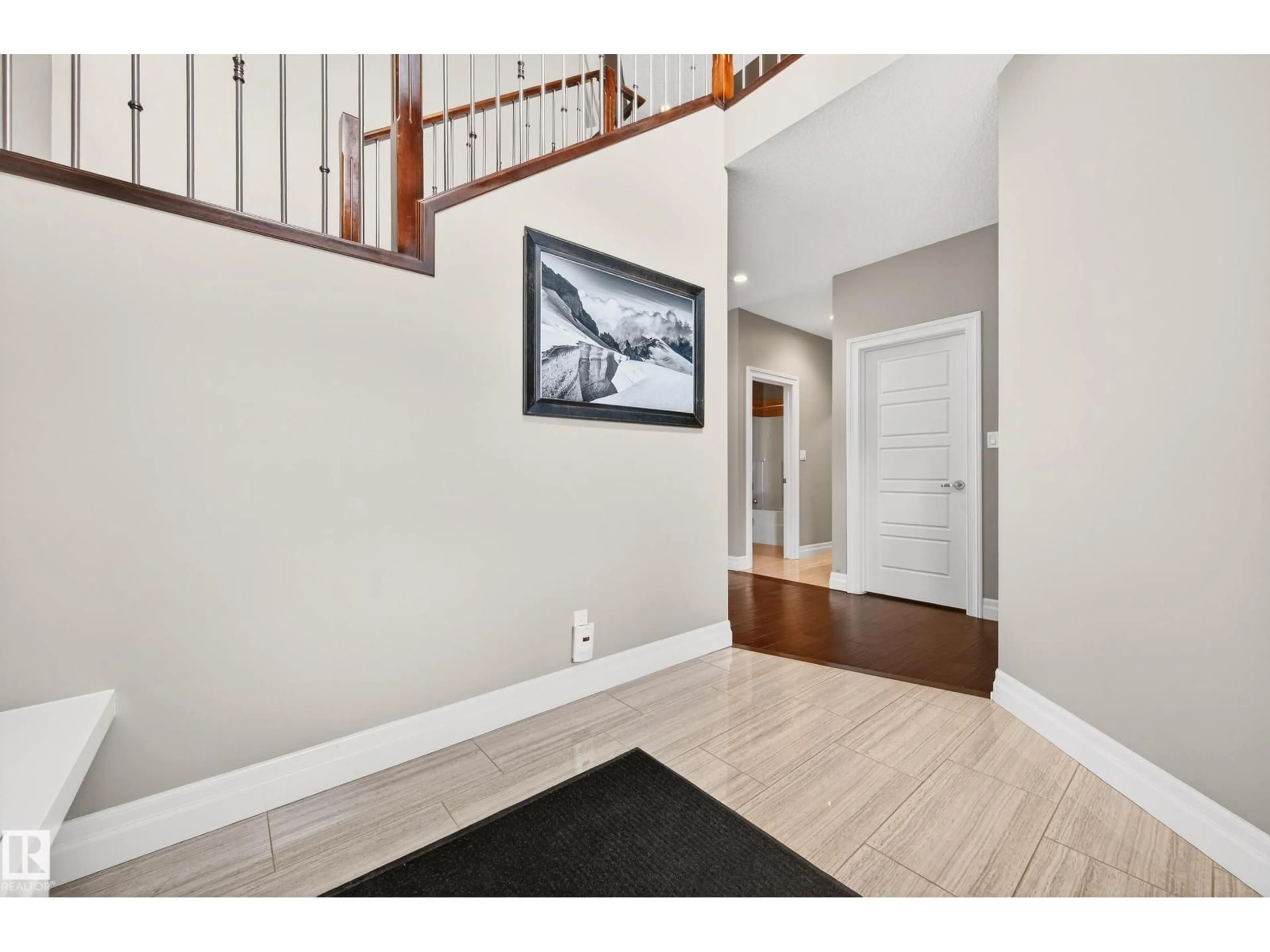 Indoor entryway for 5204 RUE EAGLEMONT, Beaumont Alberta T4X0H9