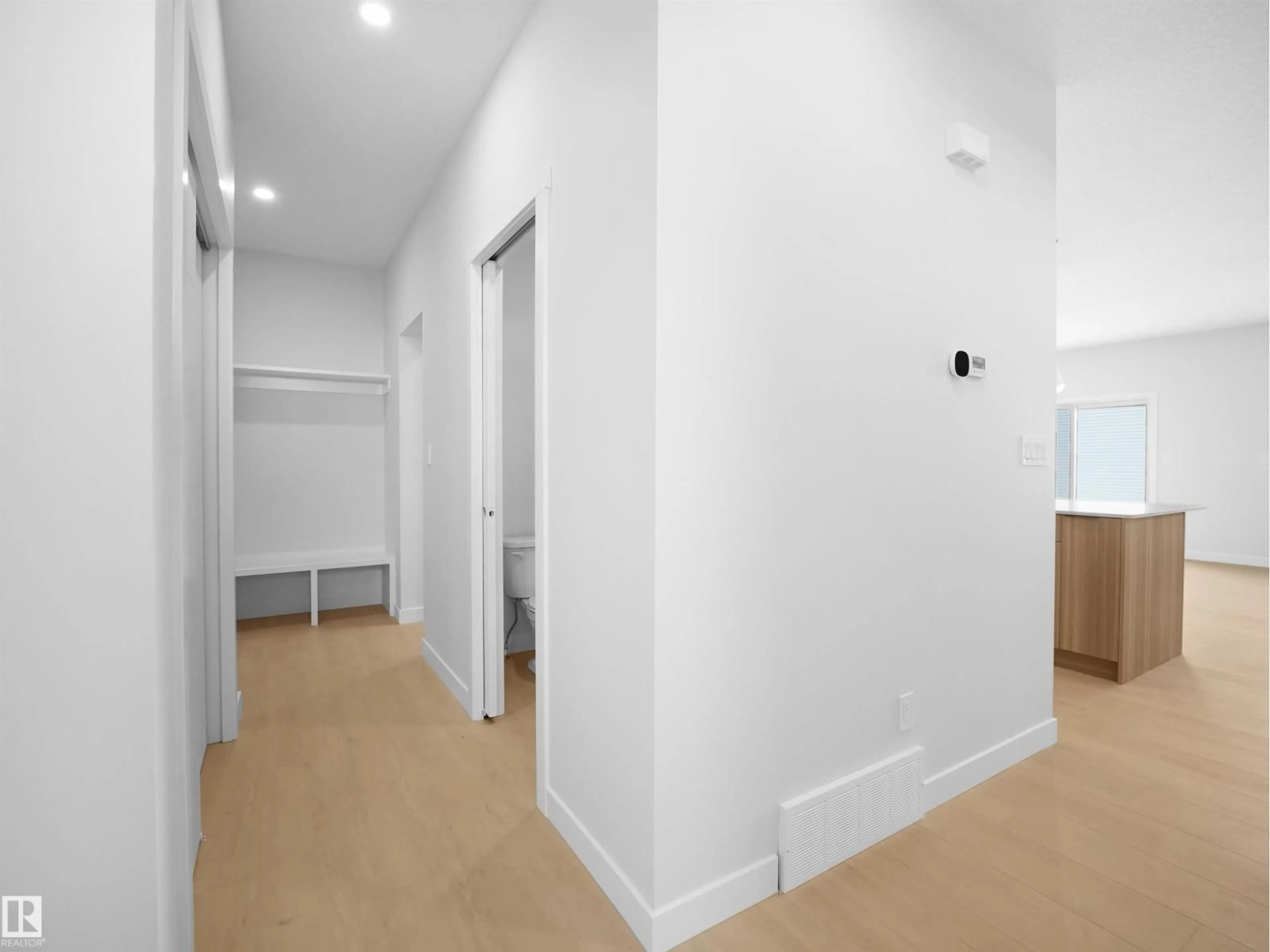 A pic of a room for 15180 28 ST, Edmonton Alberta T5Y3Y8