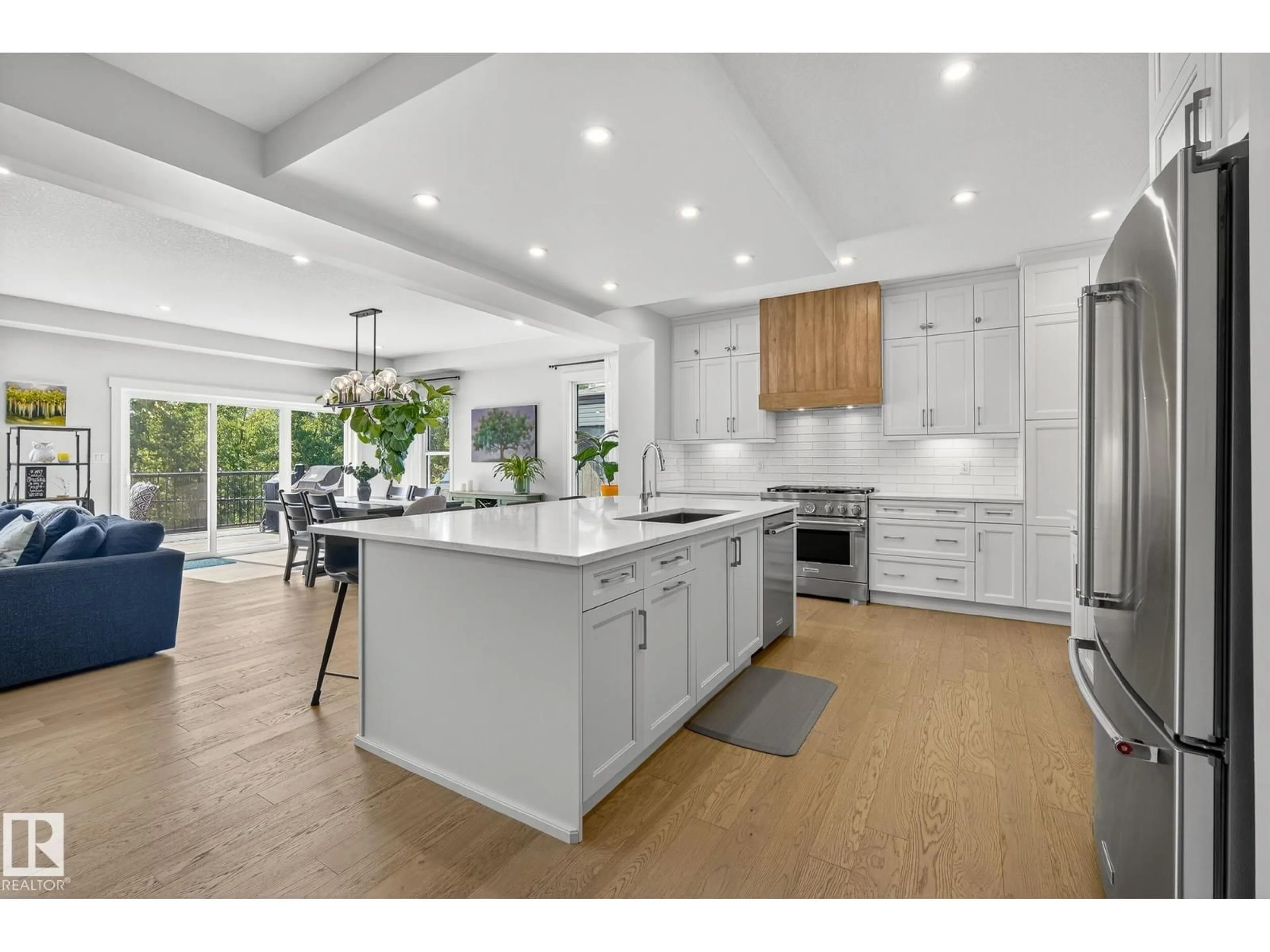 Open concept kitchen, unknown for 74 COPPICE HILL WY, Ardrossan Alberta T8E0B1