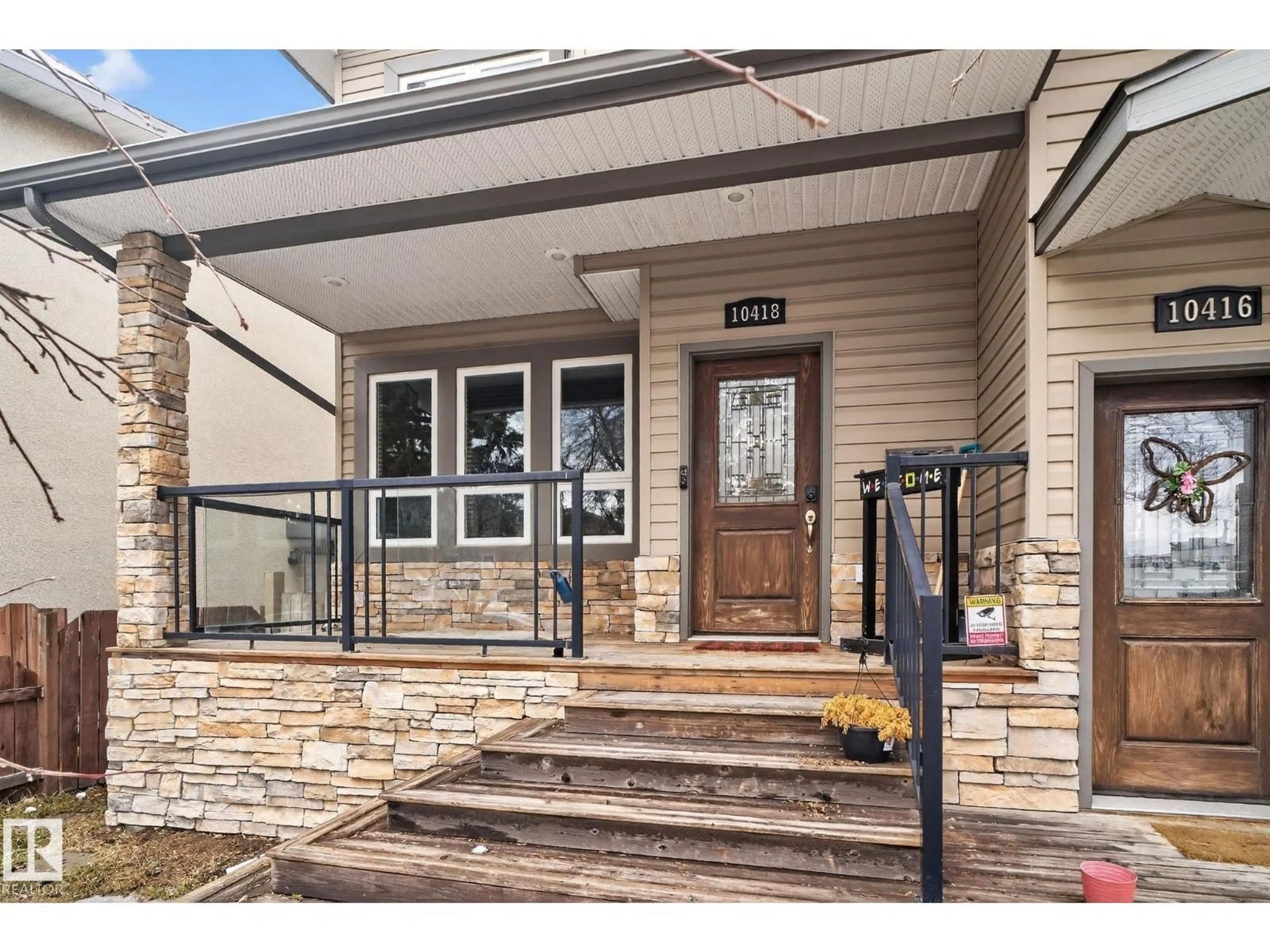 Indoor entryway for NW - 10418 69 AV, Edmonton Alberta T6H2C3