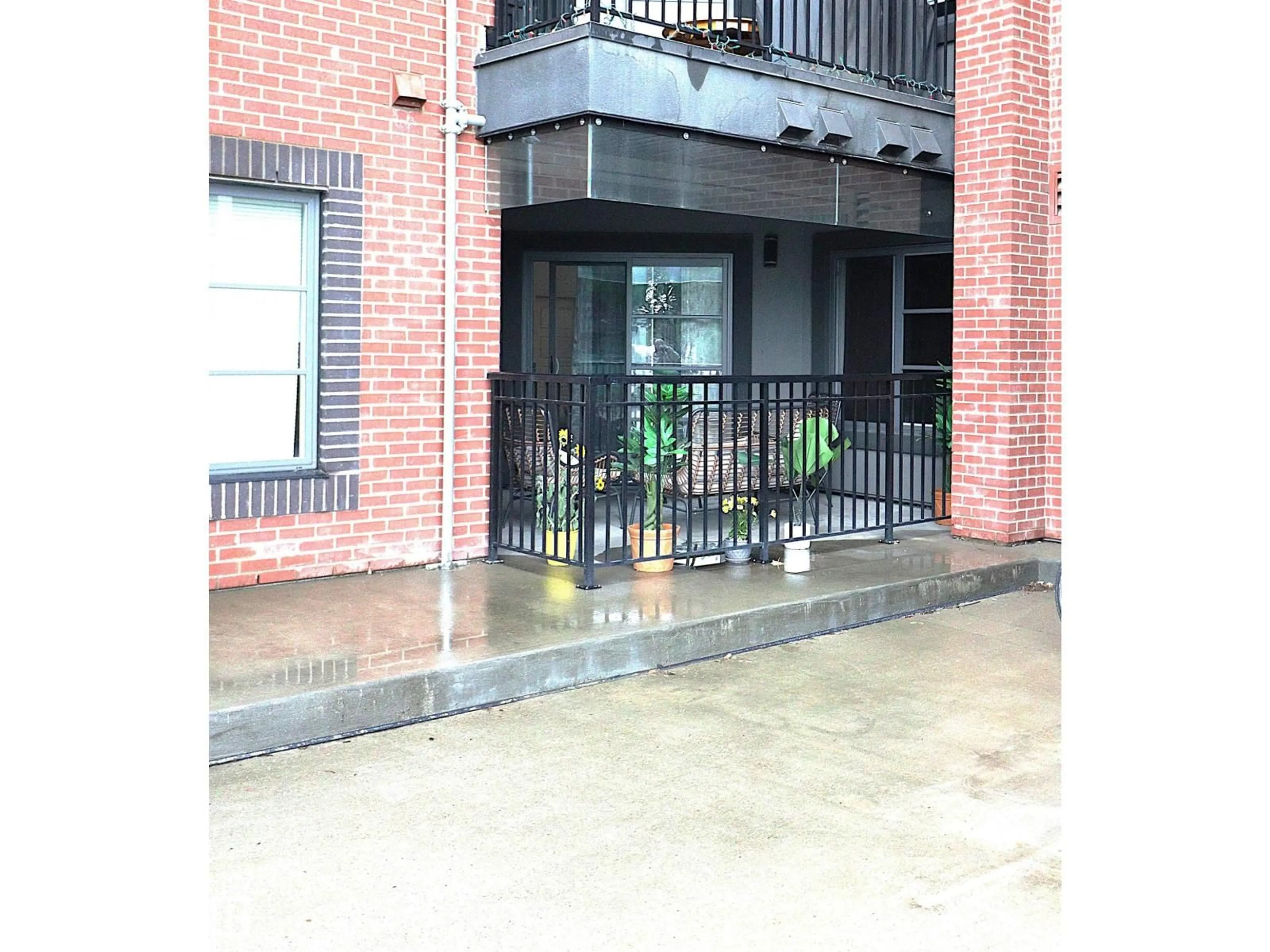 Indoor foyer for 1144 ADAMSON DR, Edmonton Alberta T6W2X7