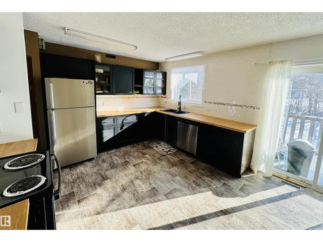 58532 - 351 RR 113, Rural St. Paul County 2