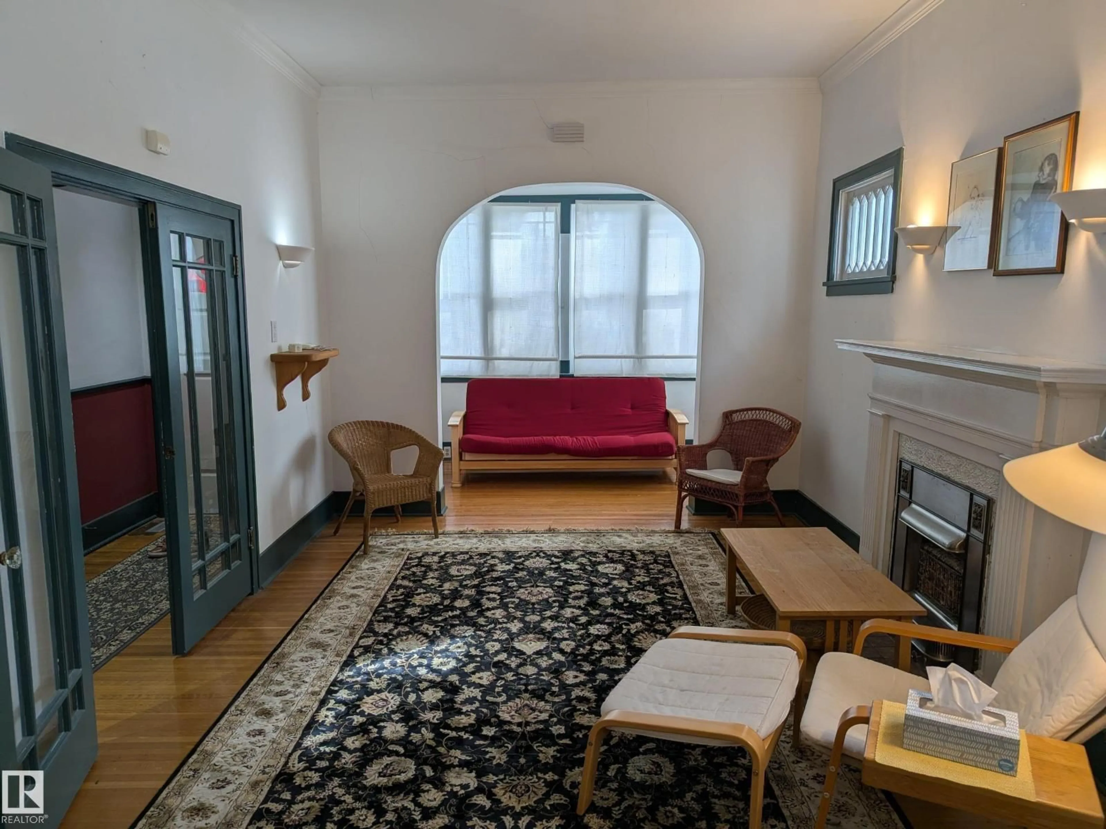 Unknown for NW - 8416 104 ST, Edmonton Alberta T6E4G2