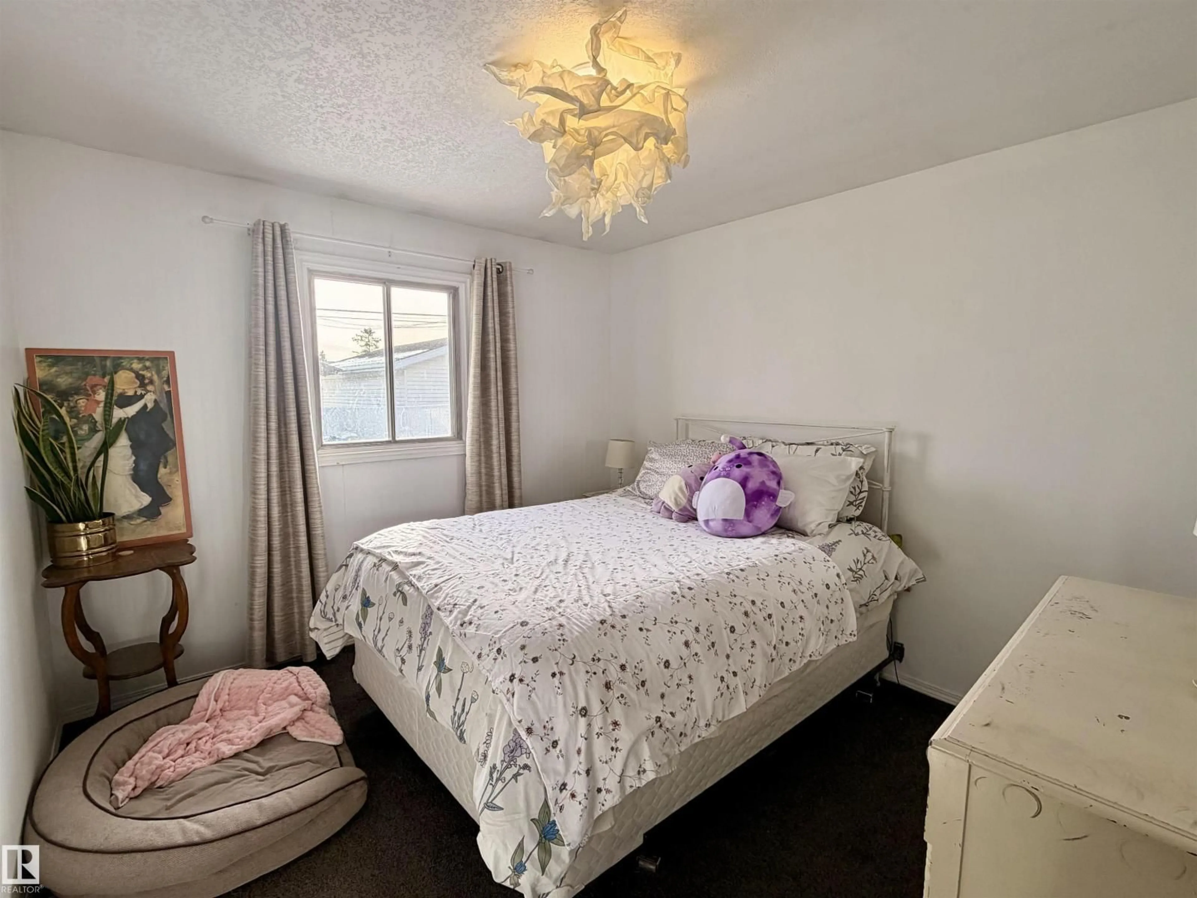 A pic of a room for 4925 46 ST, Drayton Valley Alberta T7A1H4