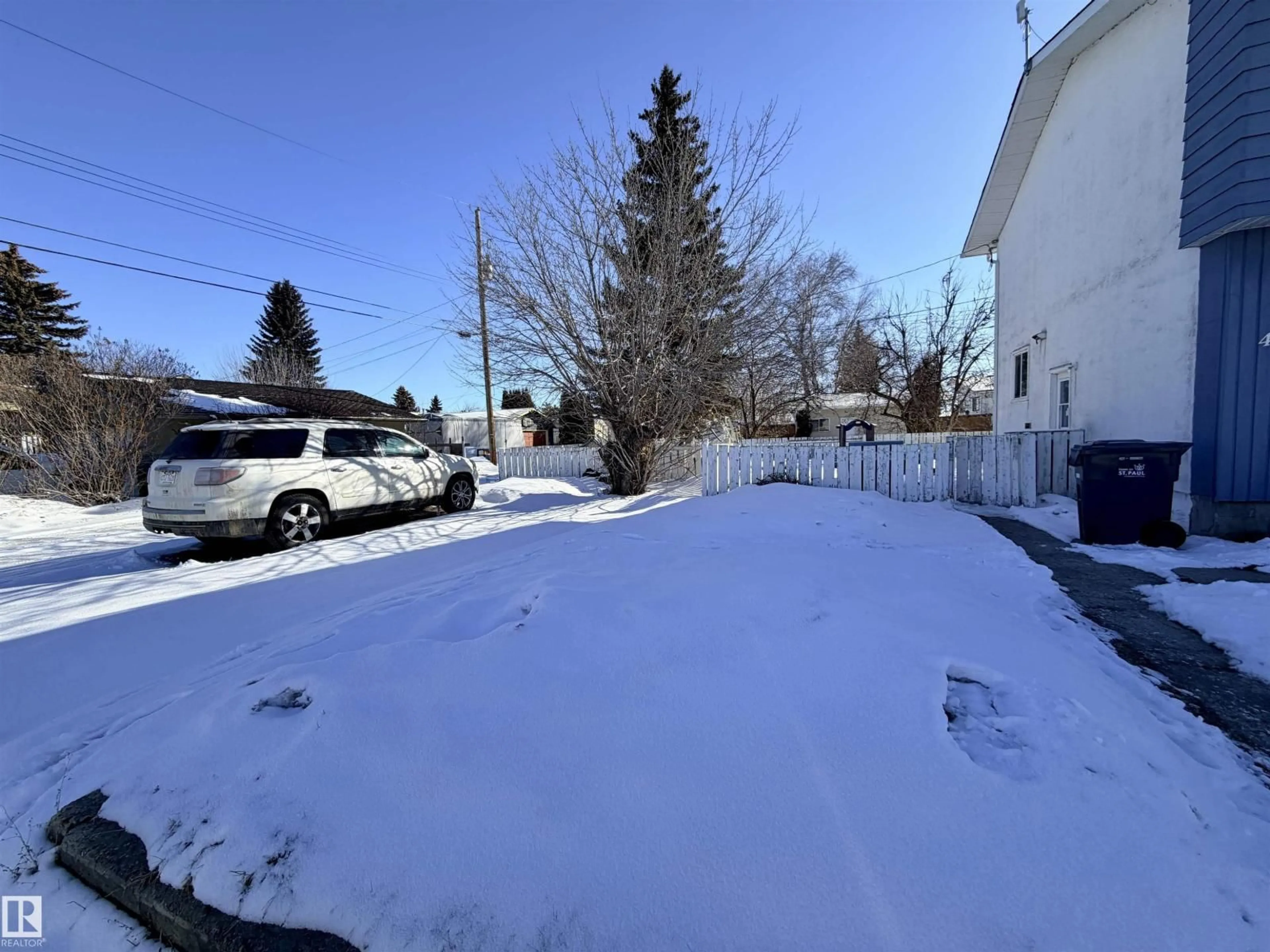 A pic from outside/outdoor area/front of a property/back of a property/a pic from drone, street for 4801/4803 44 ST, St. Paul Town Alberta T0A3A3