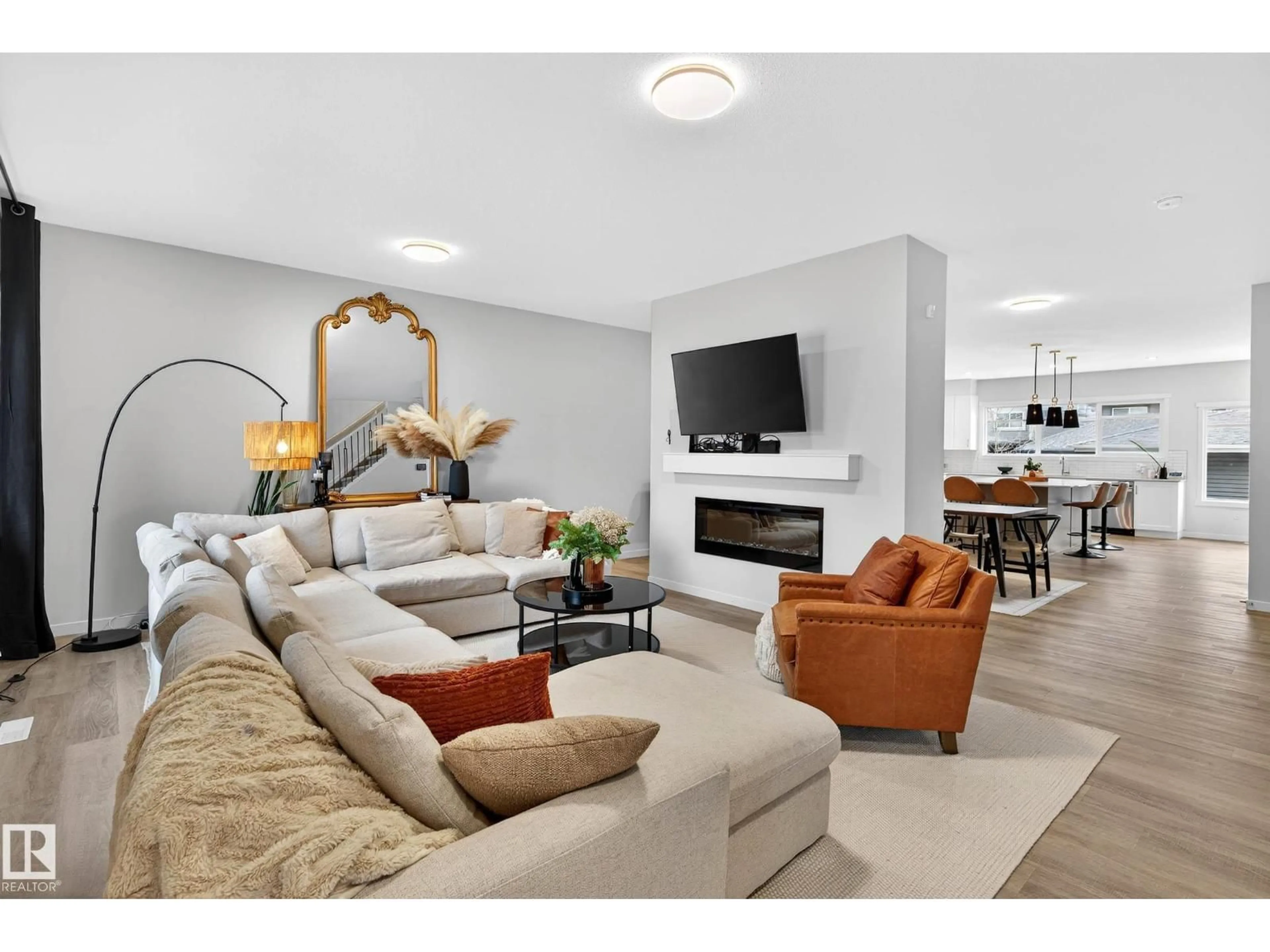 Living room with furniture, unknown for 6127 CARR RD, Edmonton Alberta T5E6Y4