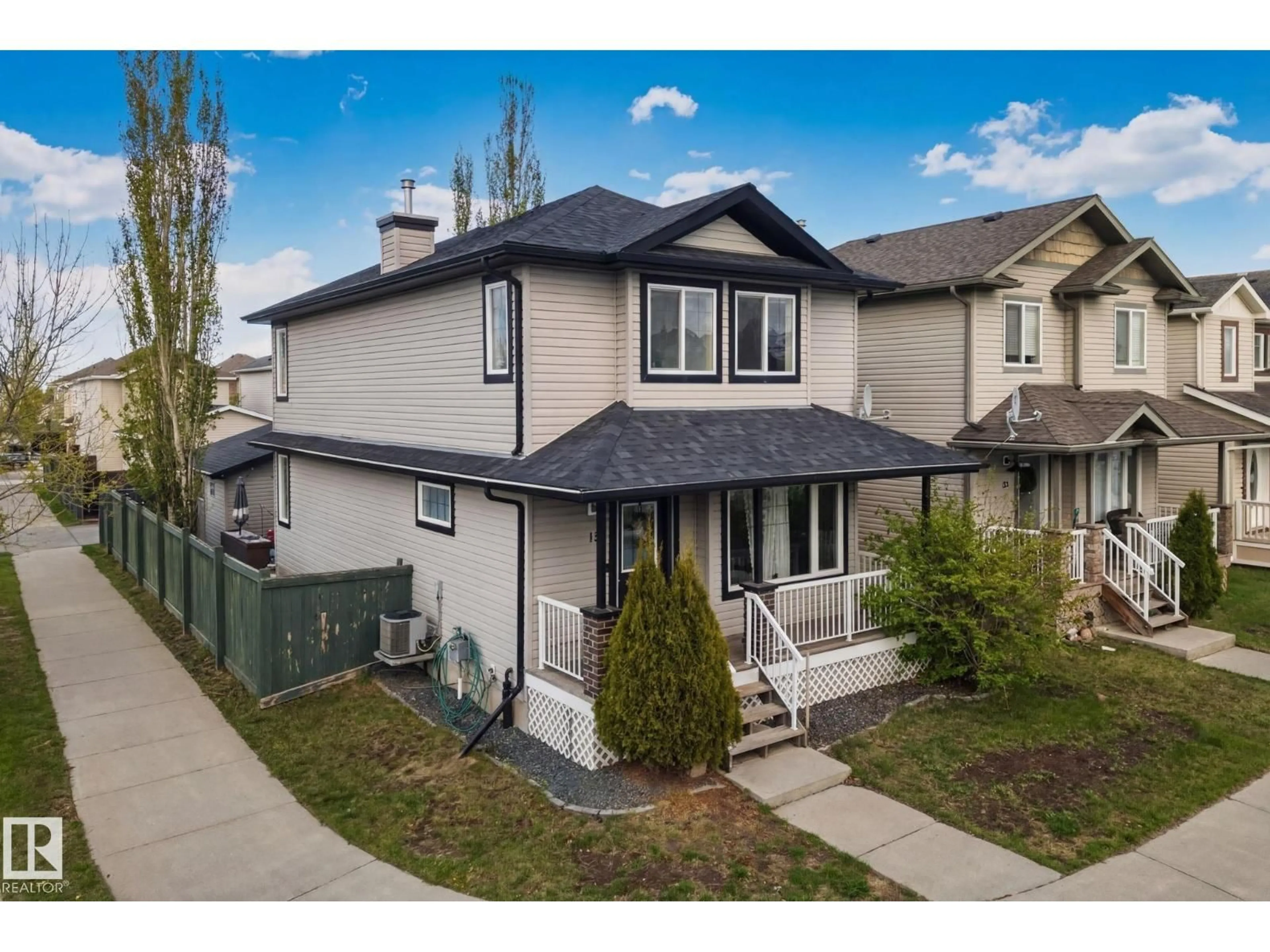 Home with vinyl exterior material, street for 18 VIRGINIA LO, Spruce Grove Alberta T7X0B8