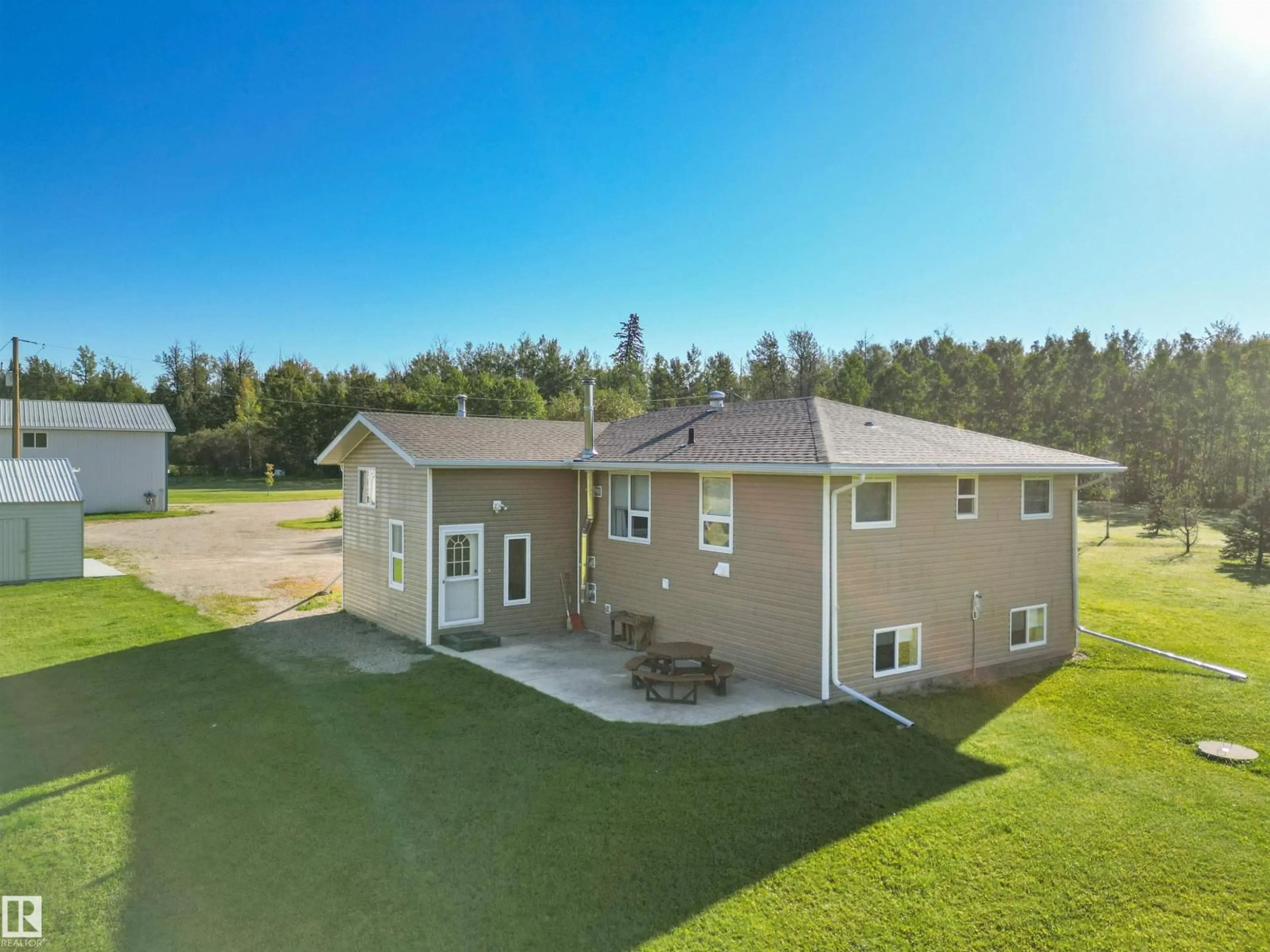 A pic from outside/outdoor area/front of a property/back of a property/a pic from drone, building for 49208 RANGE ROAD 84, Rural Brazeau County Alberta T7A2A3