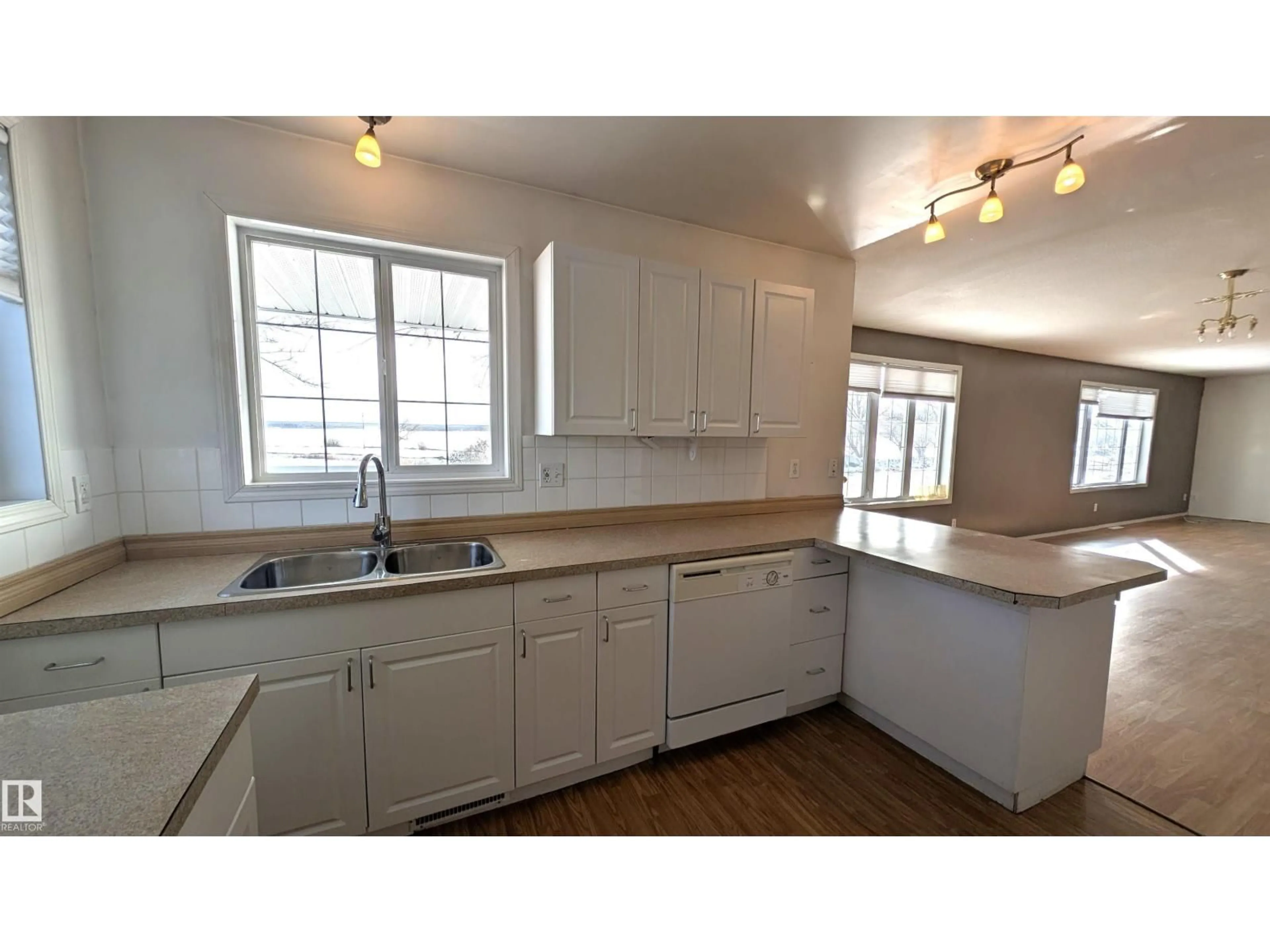 Standard kitchen, unknown for 4901 52 ST, Bonnyville Town Alberta T9N1X7