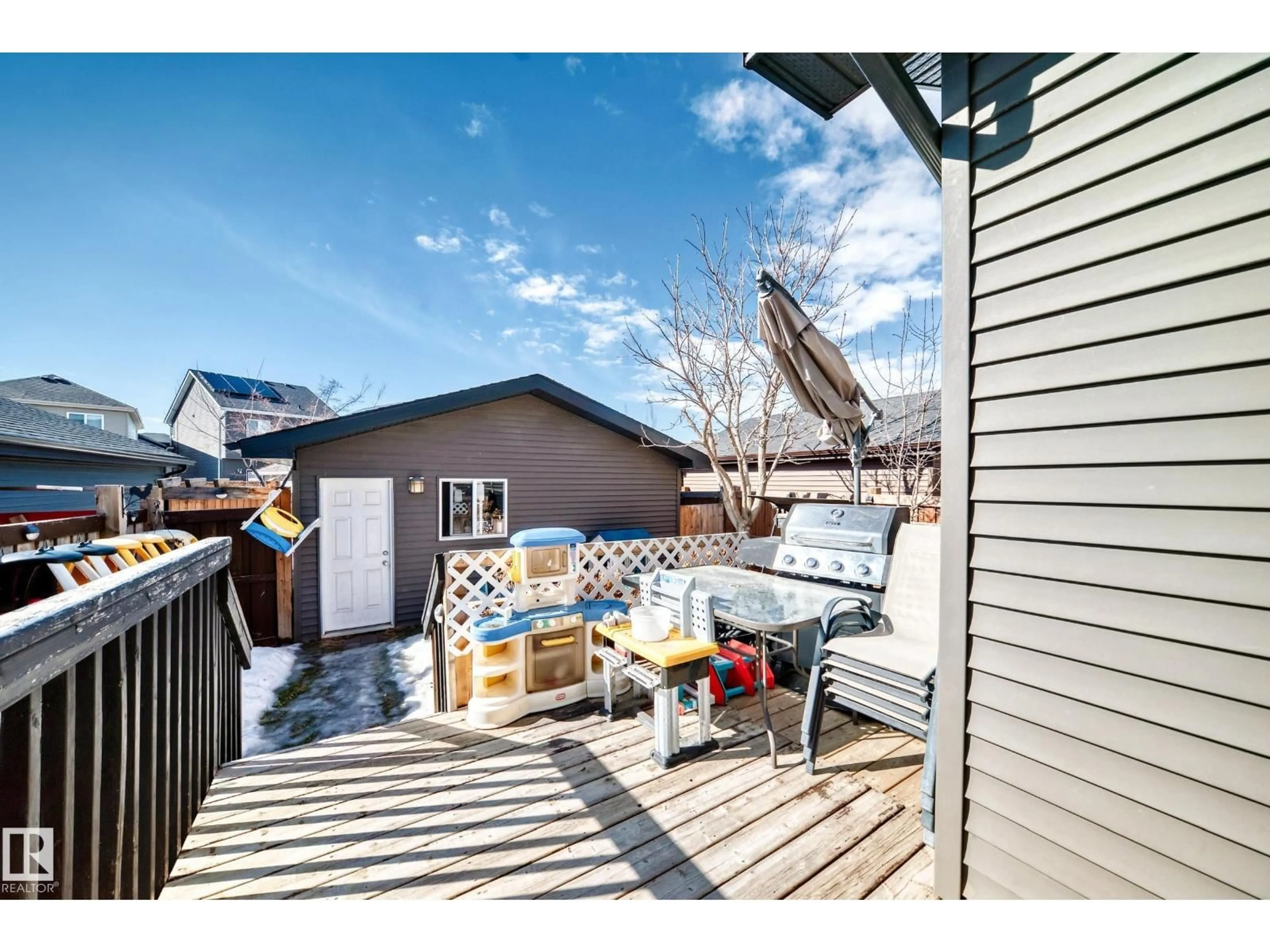 Patio, street for 8204 224 NW, Edmonton Alberta T5T7A1
