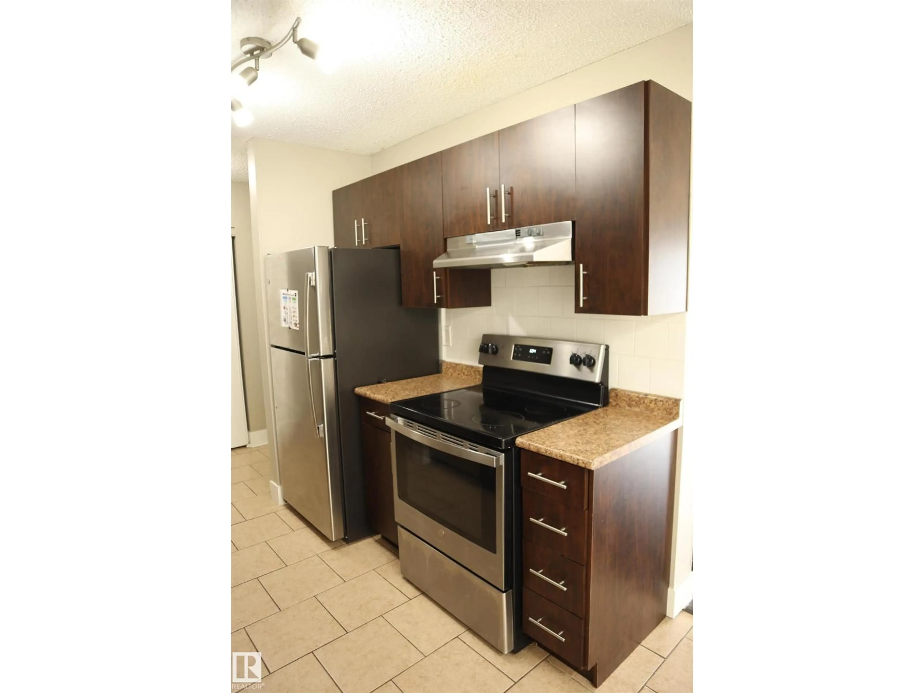 Standard kitchen, unknown for 209 - 14004 26 ST, Edmonton Alberta T5Y1Y4