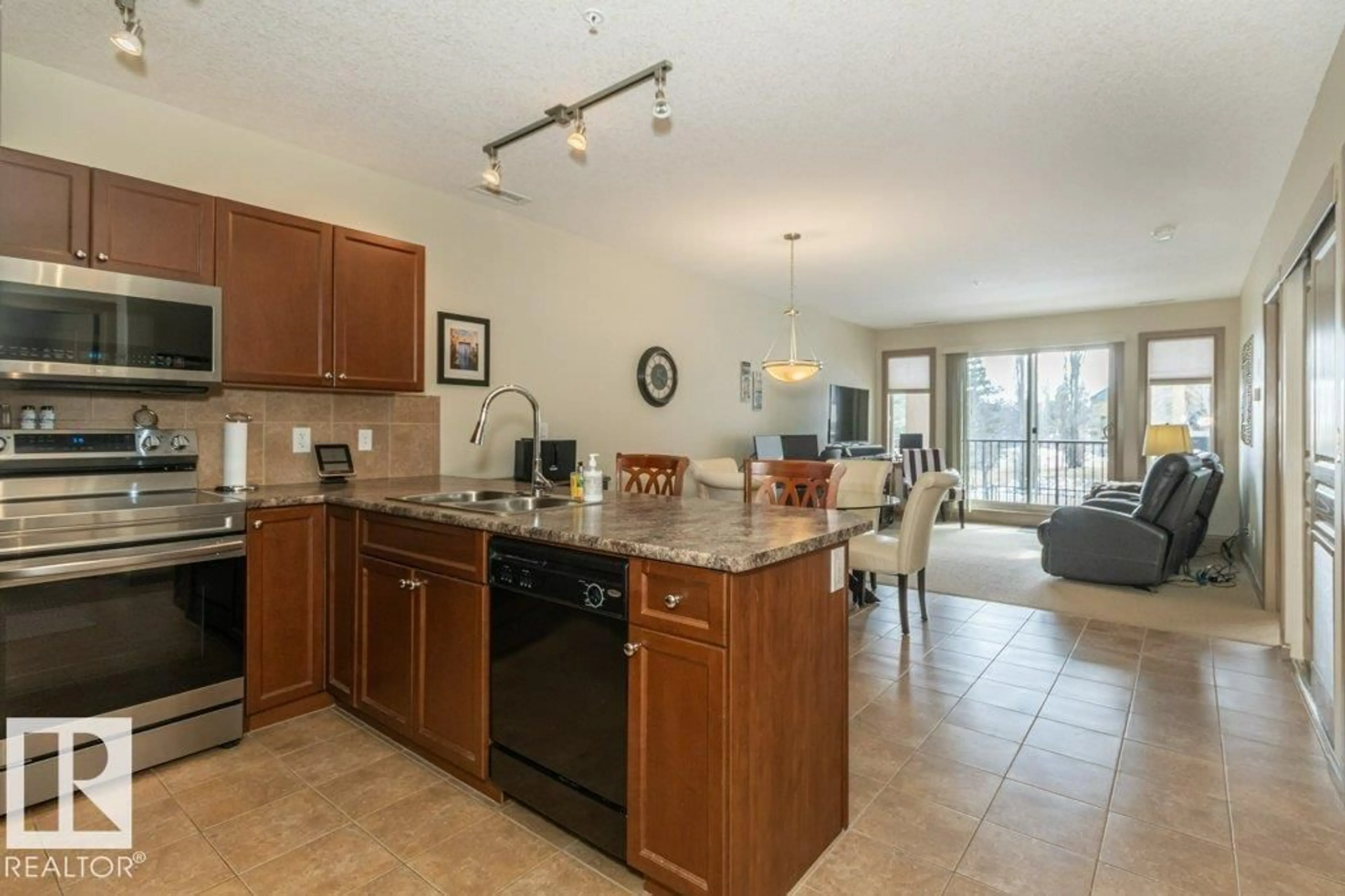 Open concept kitchen, ceramic/tile floor for 209 - 500 PALISADES WY, Sherwood Park Alberta T8H0H7