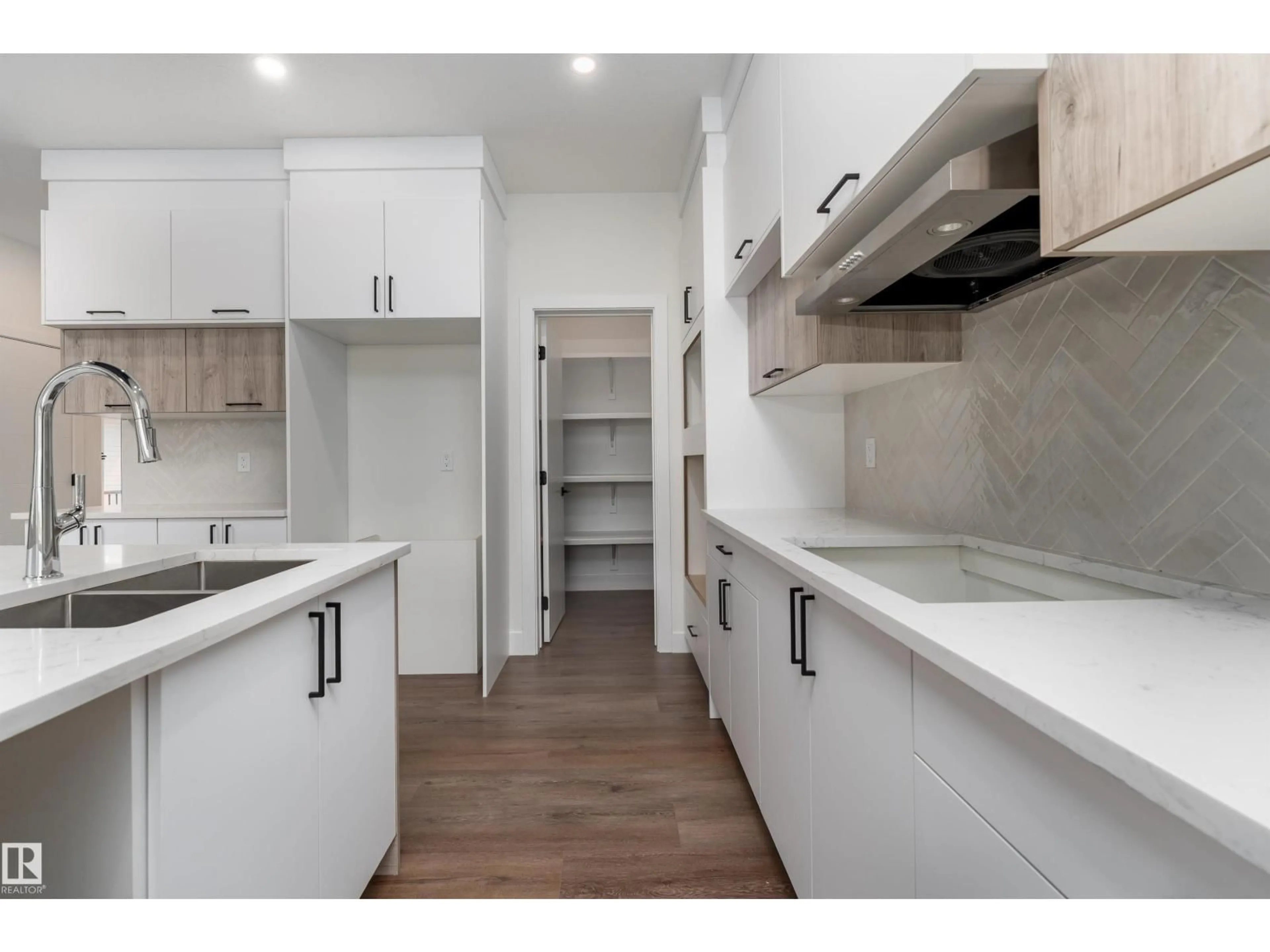 Unknown for 43 MAPLE CR, Gibbons Alberta T0A1N0