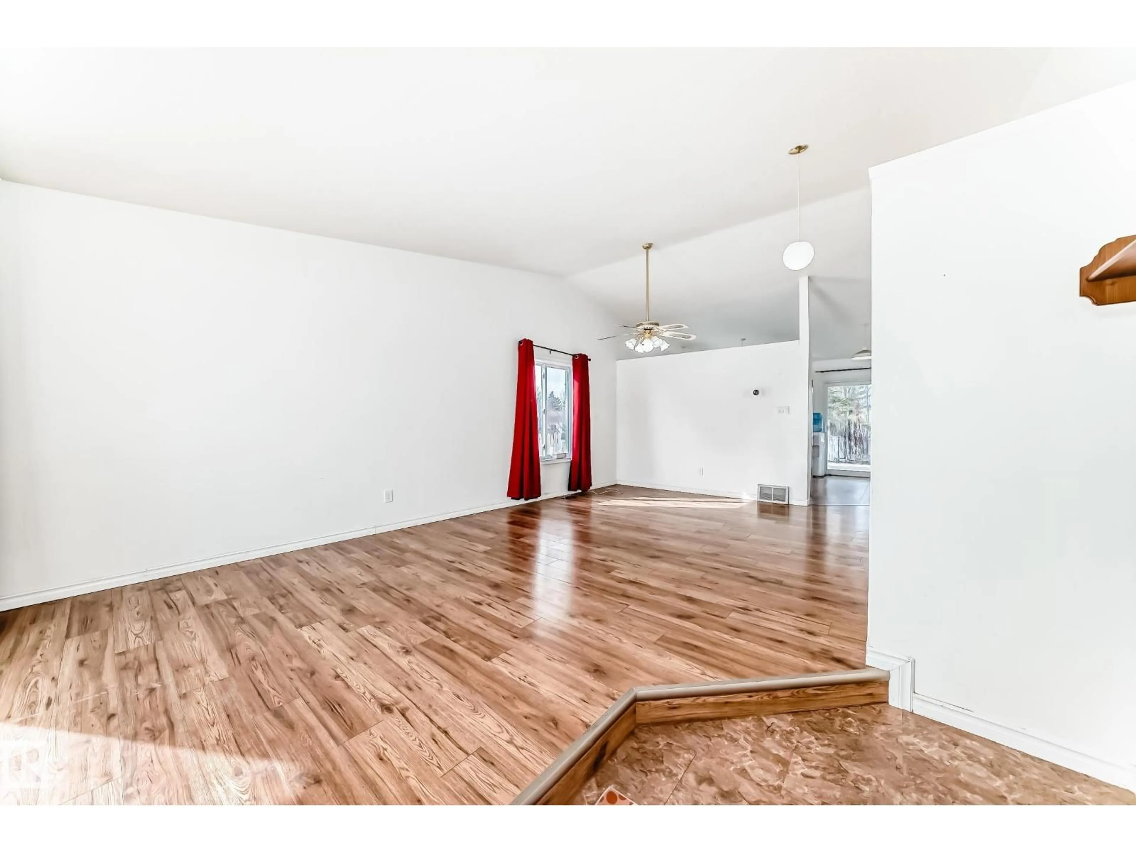 Unknown for 1832 42 ST, Edmonton Alberta T6L3H5